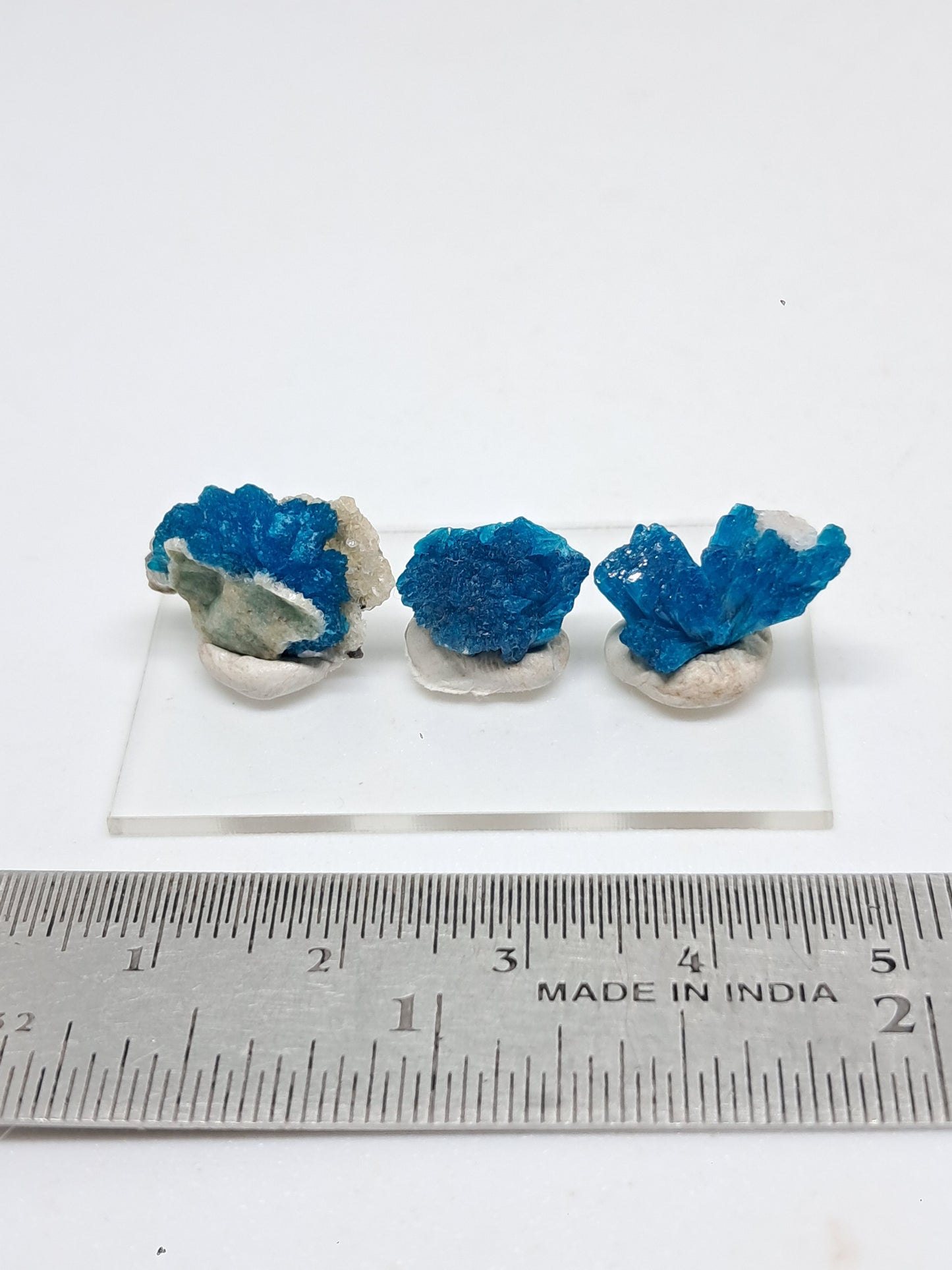 Conjunto de 3 cavansitas (wagholi) en bruto | Cristal natural | Ejemplar mineral raro n.° CV39