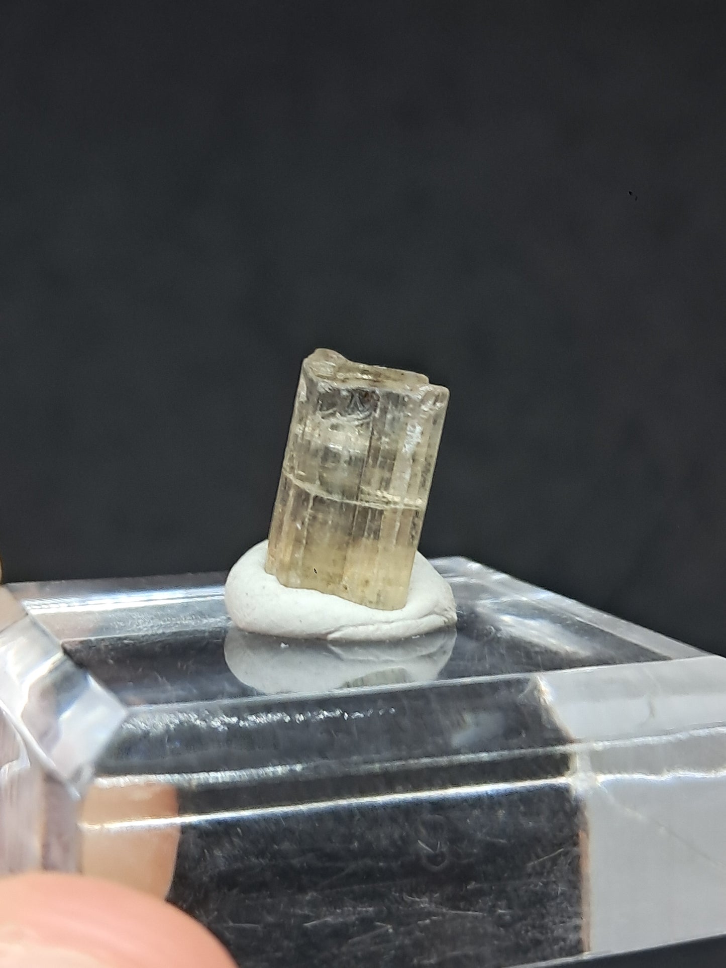 Fluorescent Scapolite Crystal (Karur) UV Reactive | Rough Stone | Natural Mineral Specimen #SCP20