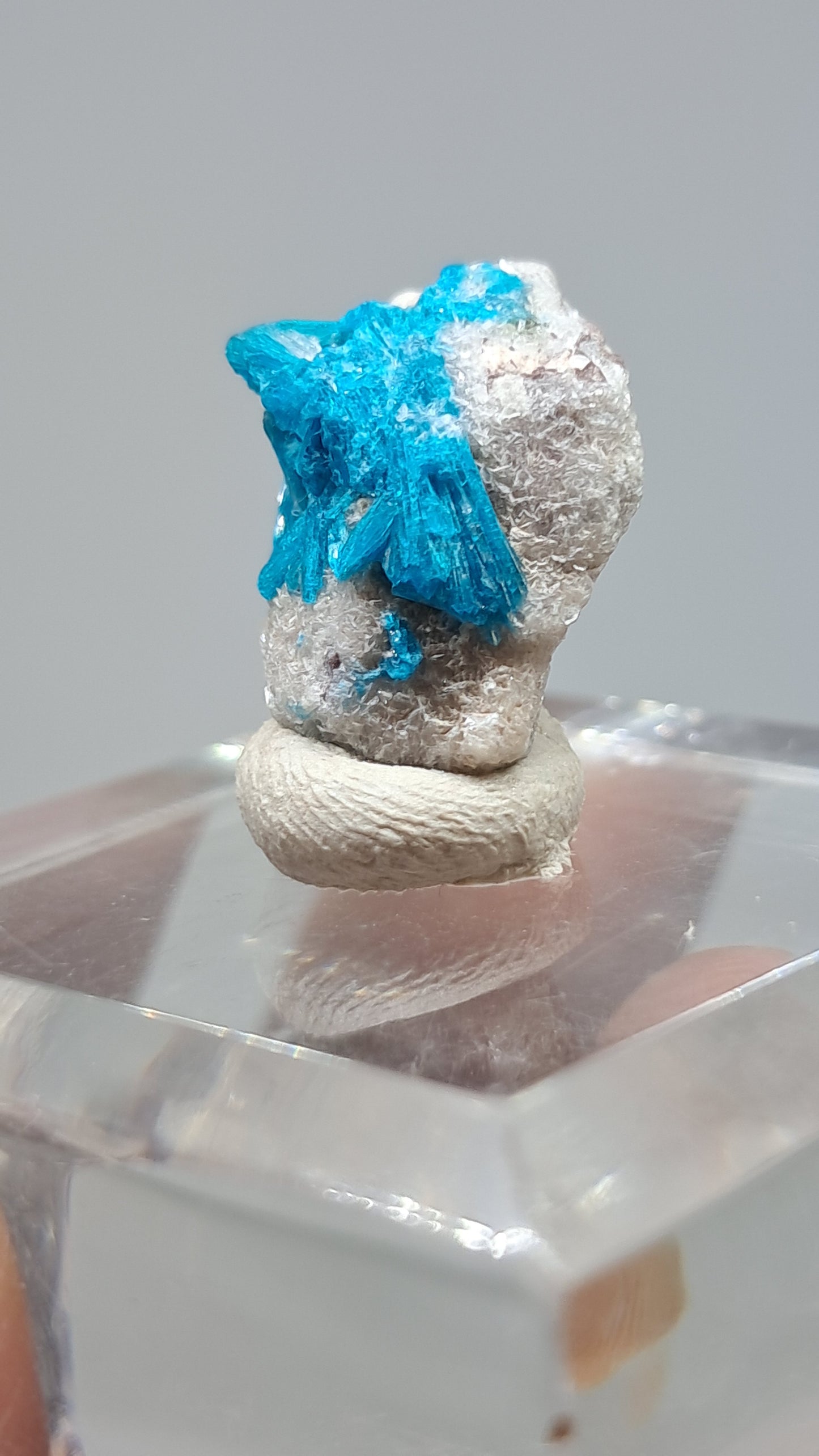 Láminas de Cavansita sobre Matriz de Estilbita (Wagholi) Cristal en Bruto | Piedra Natural | Muestra de Mineral Raro #CV66
