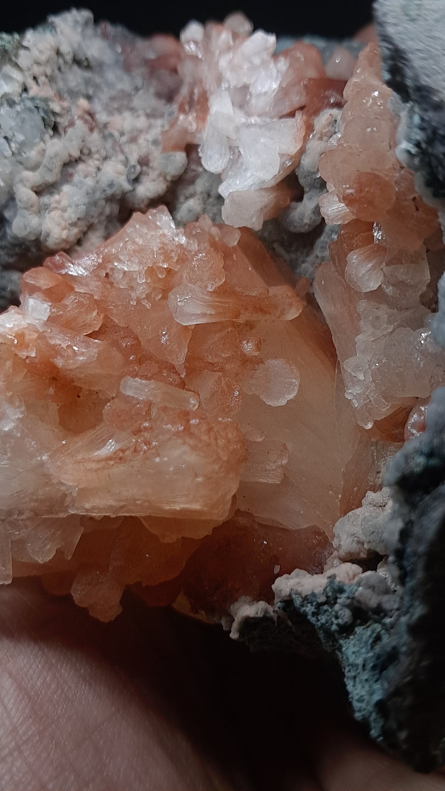 Peach Stilbite-Ca In Basalt (Ajanta) | Large Bow, Fan & Sheaf Crystal Aggregates | Self-standing #ZL29