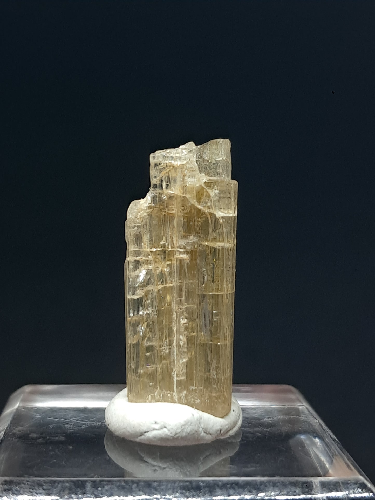 Fluorescent Scapolite Natural Crystal (Karur) UV Reactive | Rough Stone | Mineral Specimen #SCP14