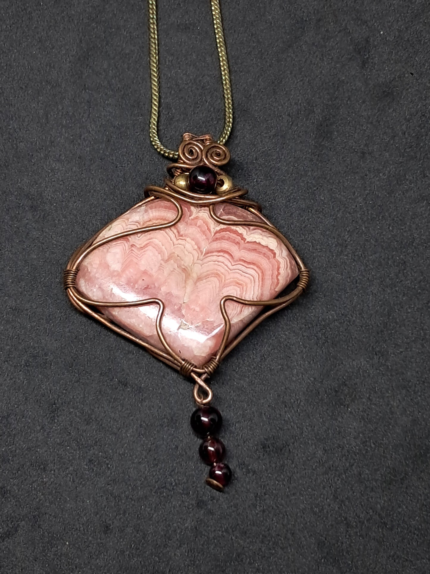 Rodocrosita con cuentas de granate | Colgante hecho a mano | Joyería artesanal | Collar #JL40