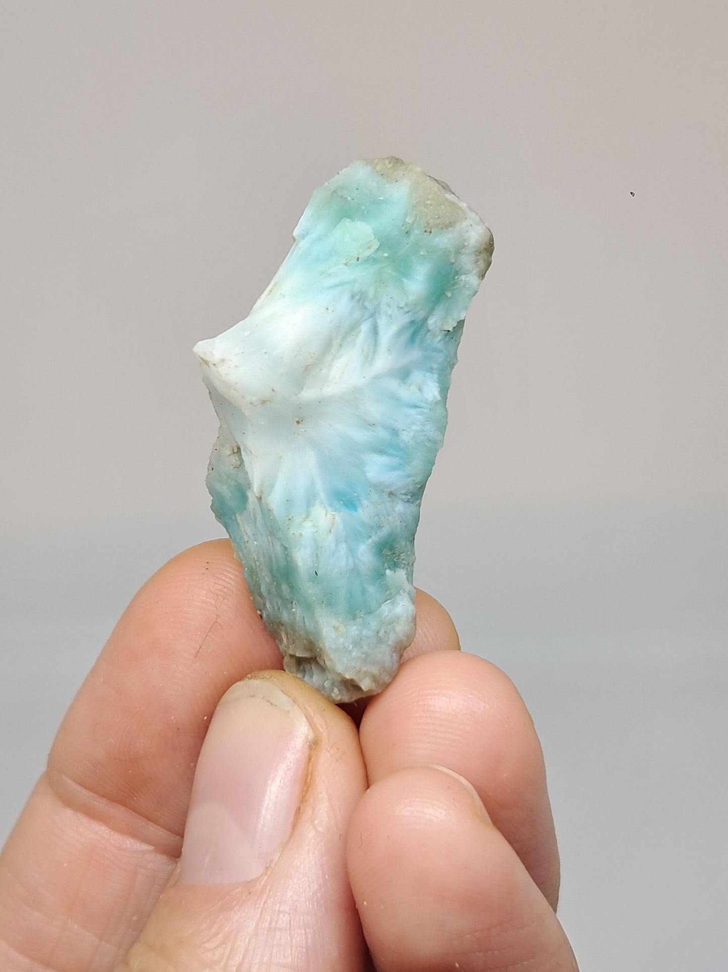 Larimar en bruto (República Dominicana) | Roca natural n.° LM24