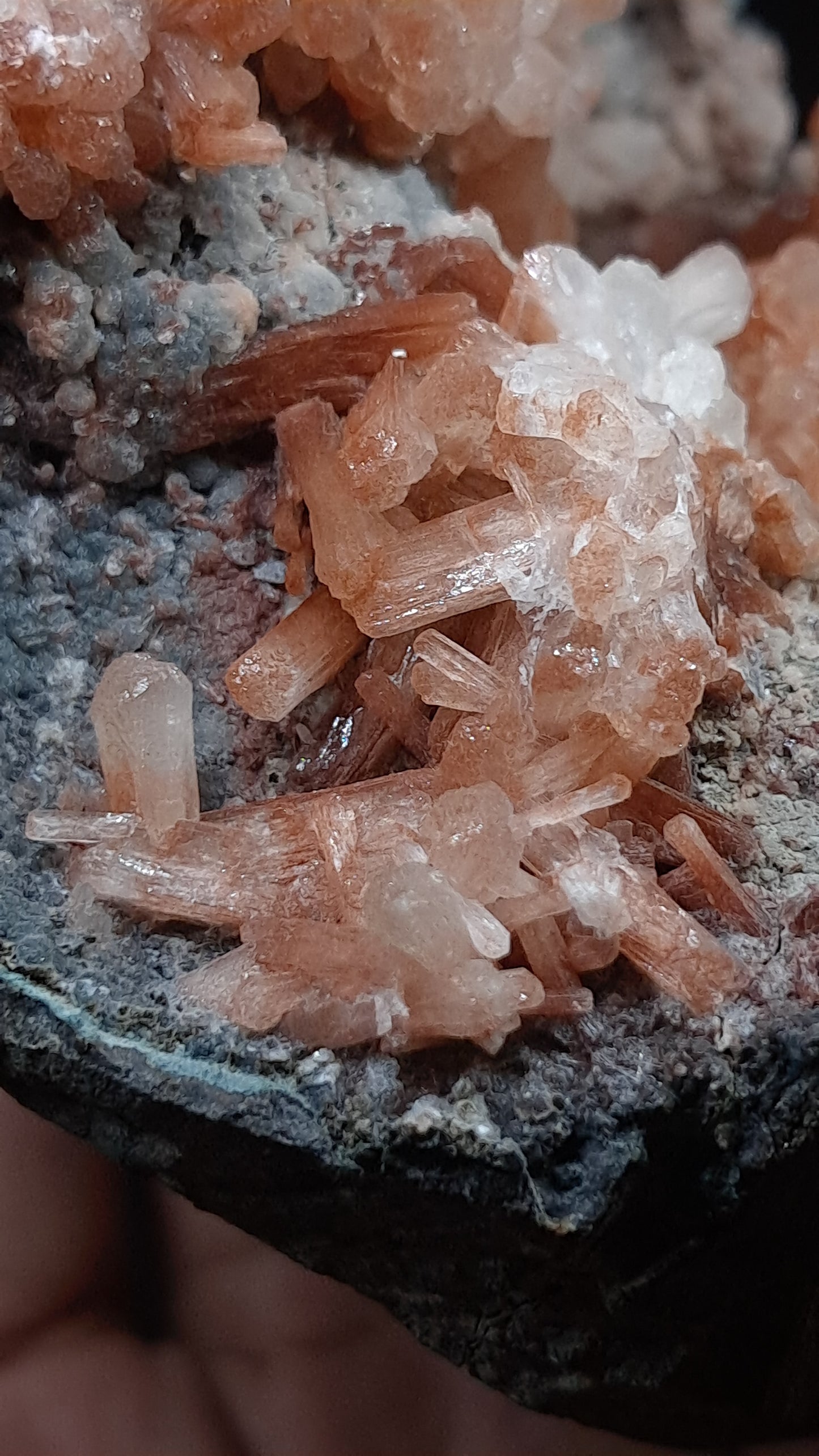 Peach Stilbite-Ca In Basalt (Ajanta) | Large Bow, Fan & Sheaf Crystal Aggregates | Self-standing #ZL29
