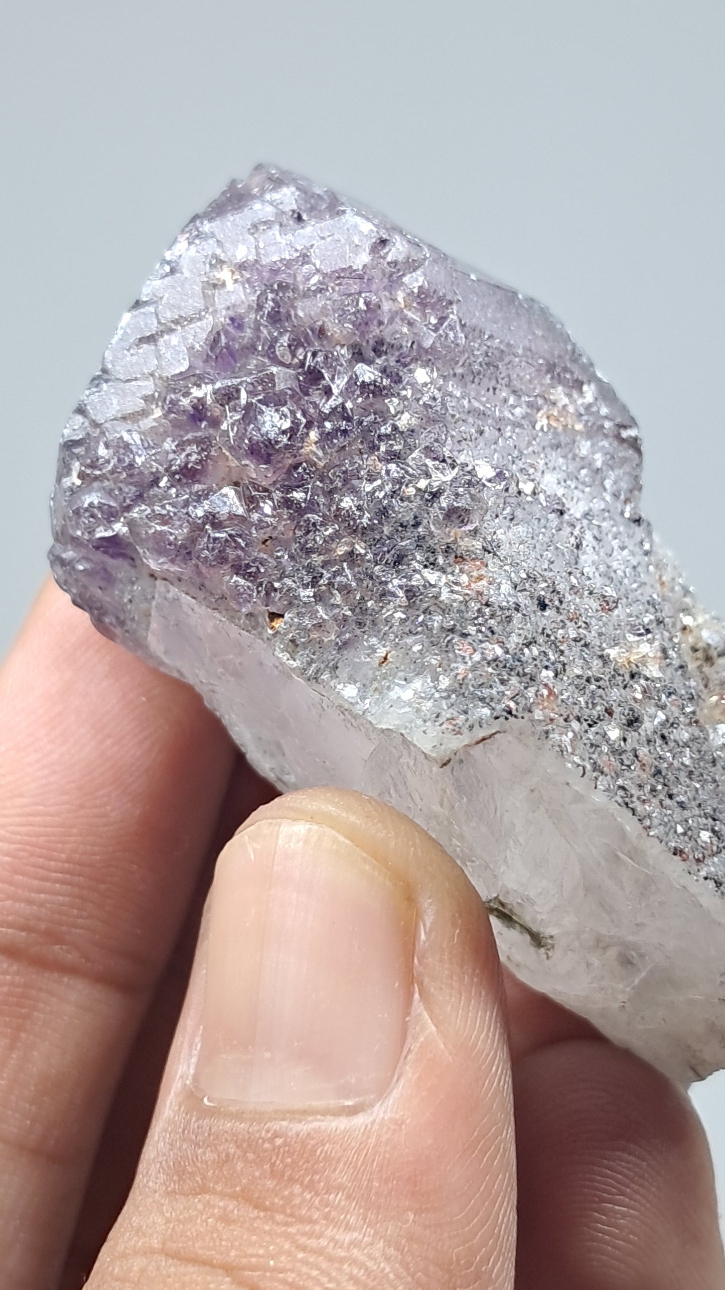 Amatista Elestial sobre Pseudomorfo de Cuarzo | Inclusiones de Hematita Goethita Rutilo | Cristal Natural | Muestra Mineral #KA192