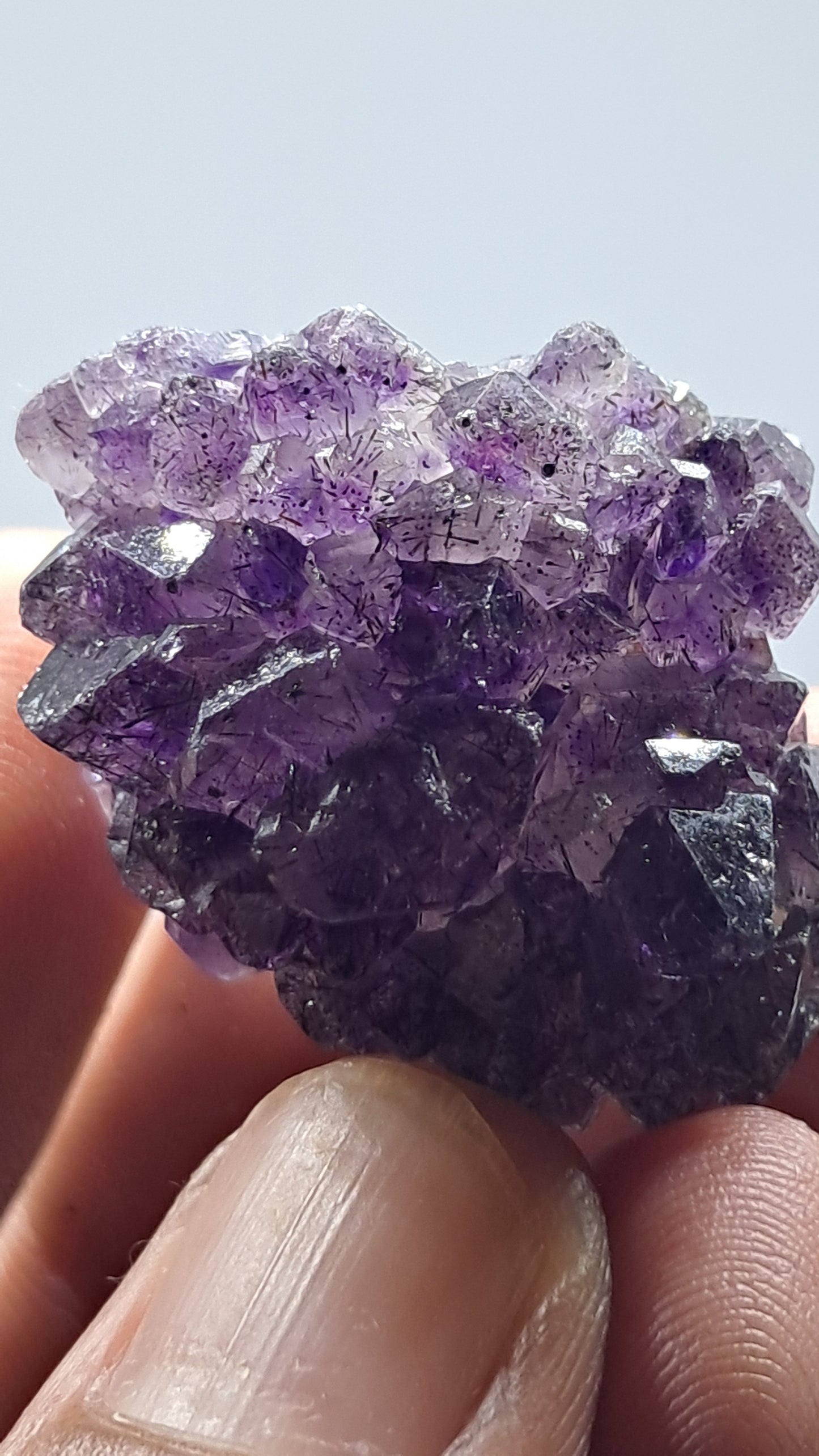 Amatista Elestial Morada Profunda | Inclusiones de Hematita Goethita Rutilo | Cristal Natural | Espécimen Mineral #KA200