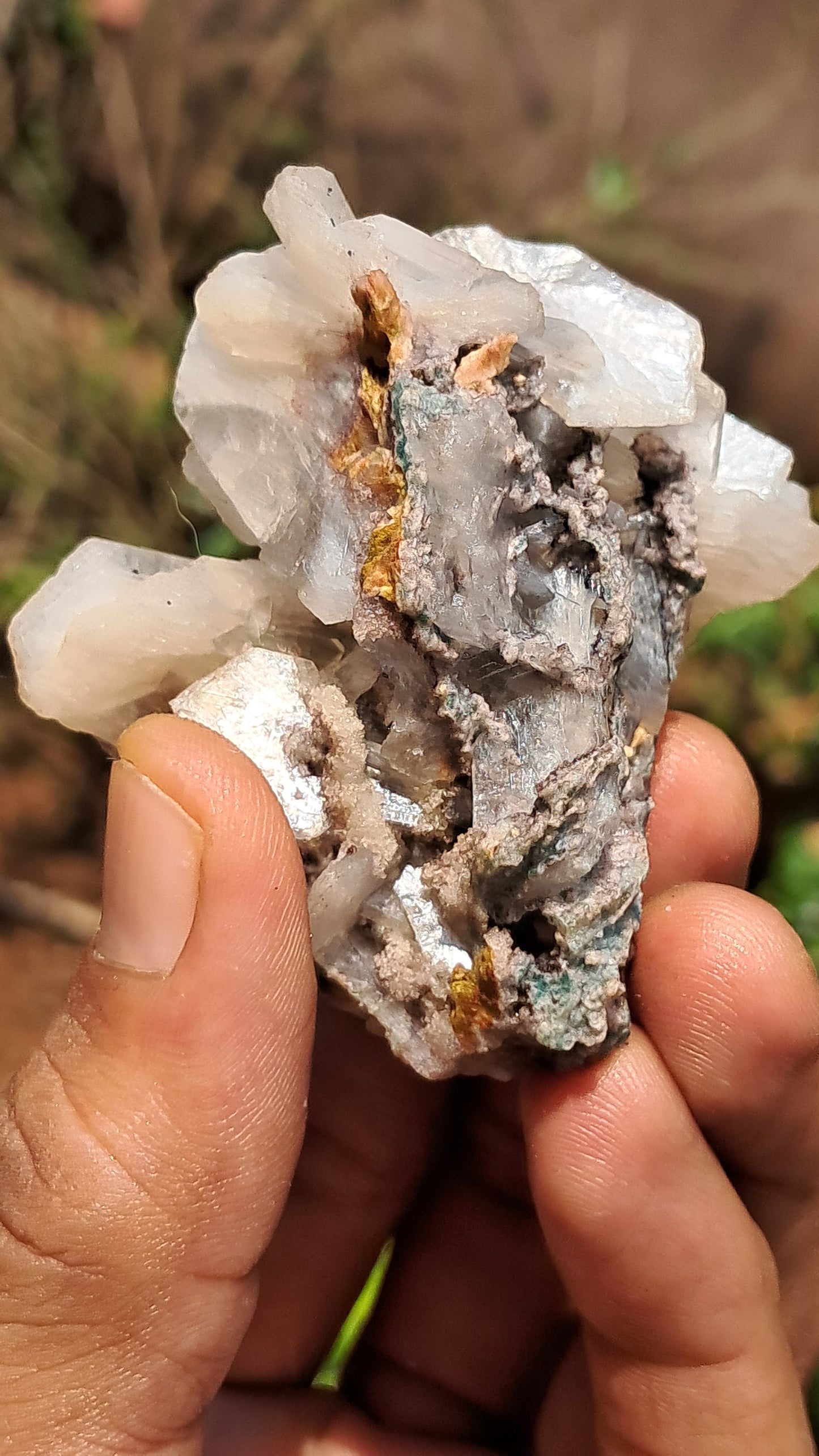 Apofilita verde (Fluorapofilita) con Estilbita en matriz (Ajanta) Cristal natural | Espécimen mineral #GA20