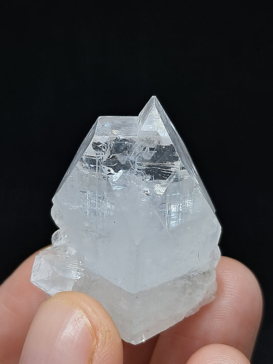Clear Apophyllite Crystal w/ Split Termination (Ajanta) Natural  Point | Mineral Specimen #AP50