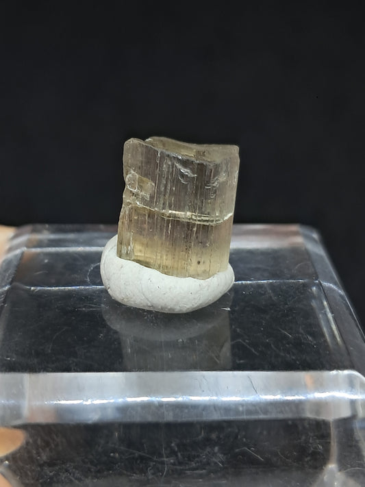Fluorescent Scapolite Crystal (Karur) UV Reactive | Rough Stone | Natural Mineral Specimen #SCP20