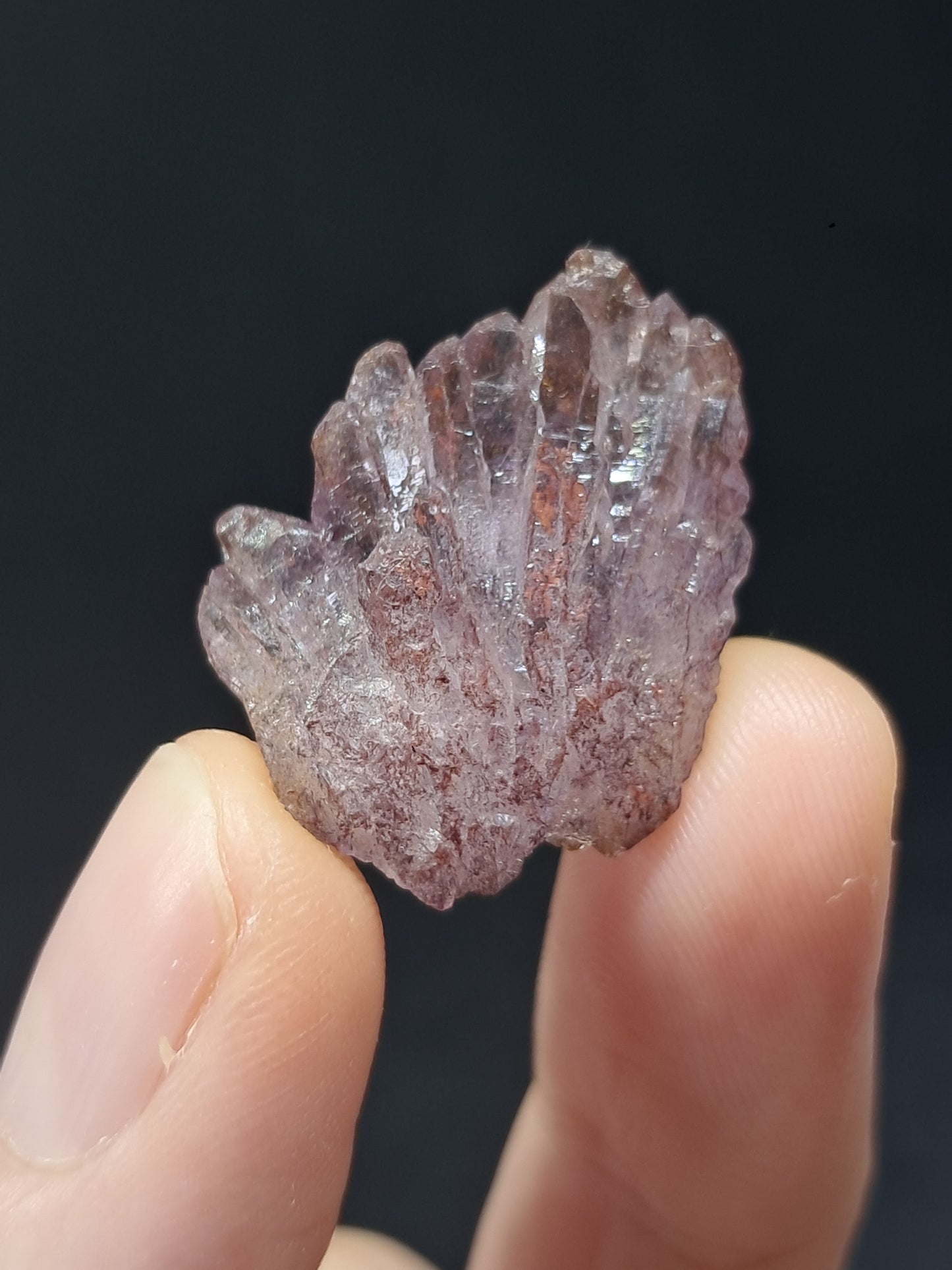Cúmulo de Amatista en Cetro con inclusiones "Super Seven" (Karur) | Piedra Natural | Ejemplar Mineral n.° KA92