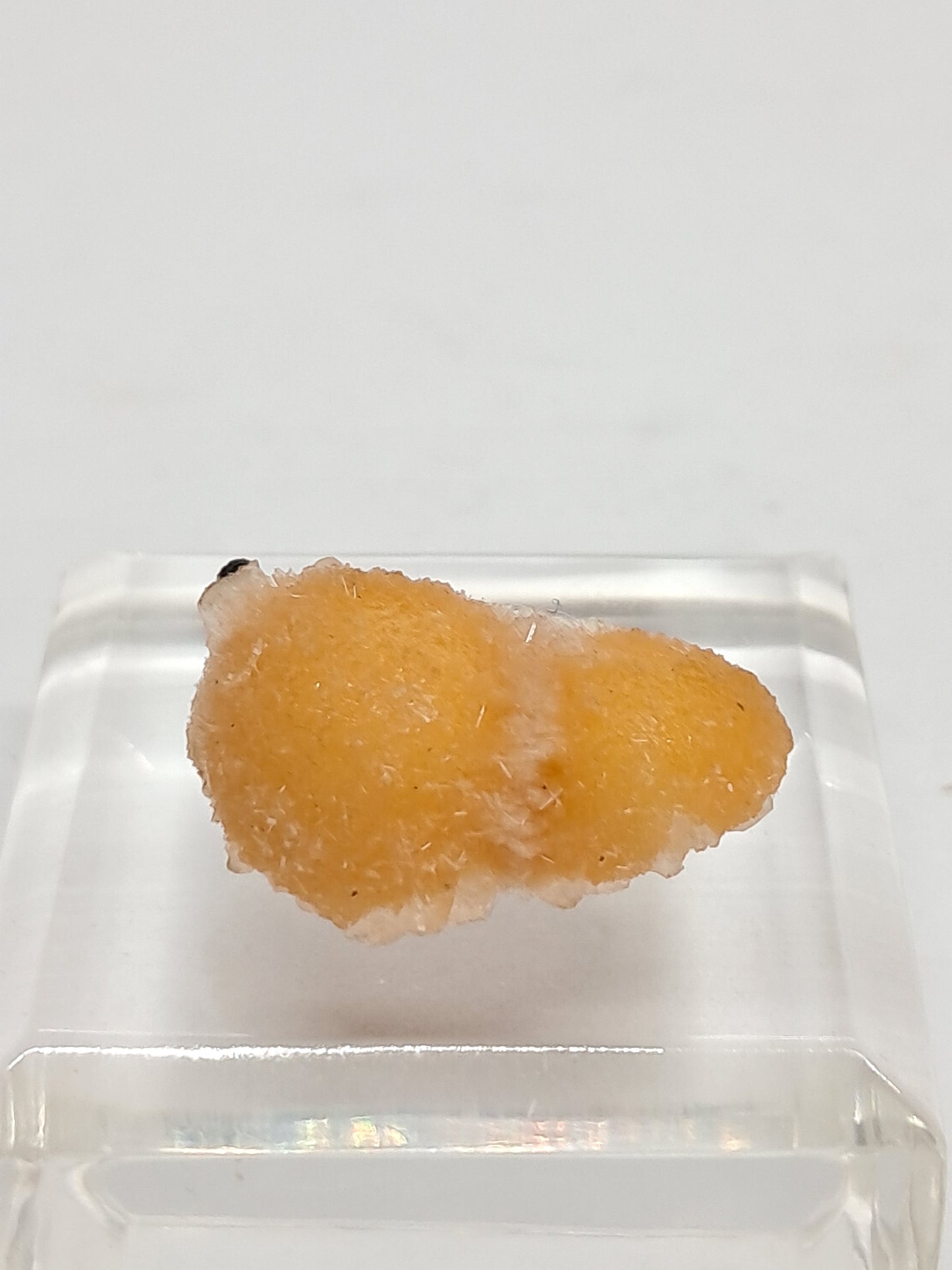Muestra de mineral de Thomsonita con mesolita (Madhya Pradesh) | Zeolita n.° THM1