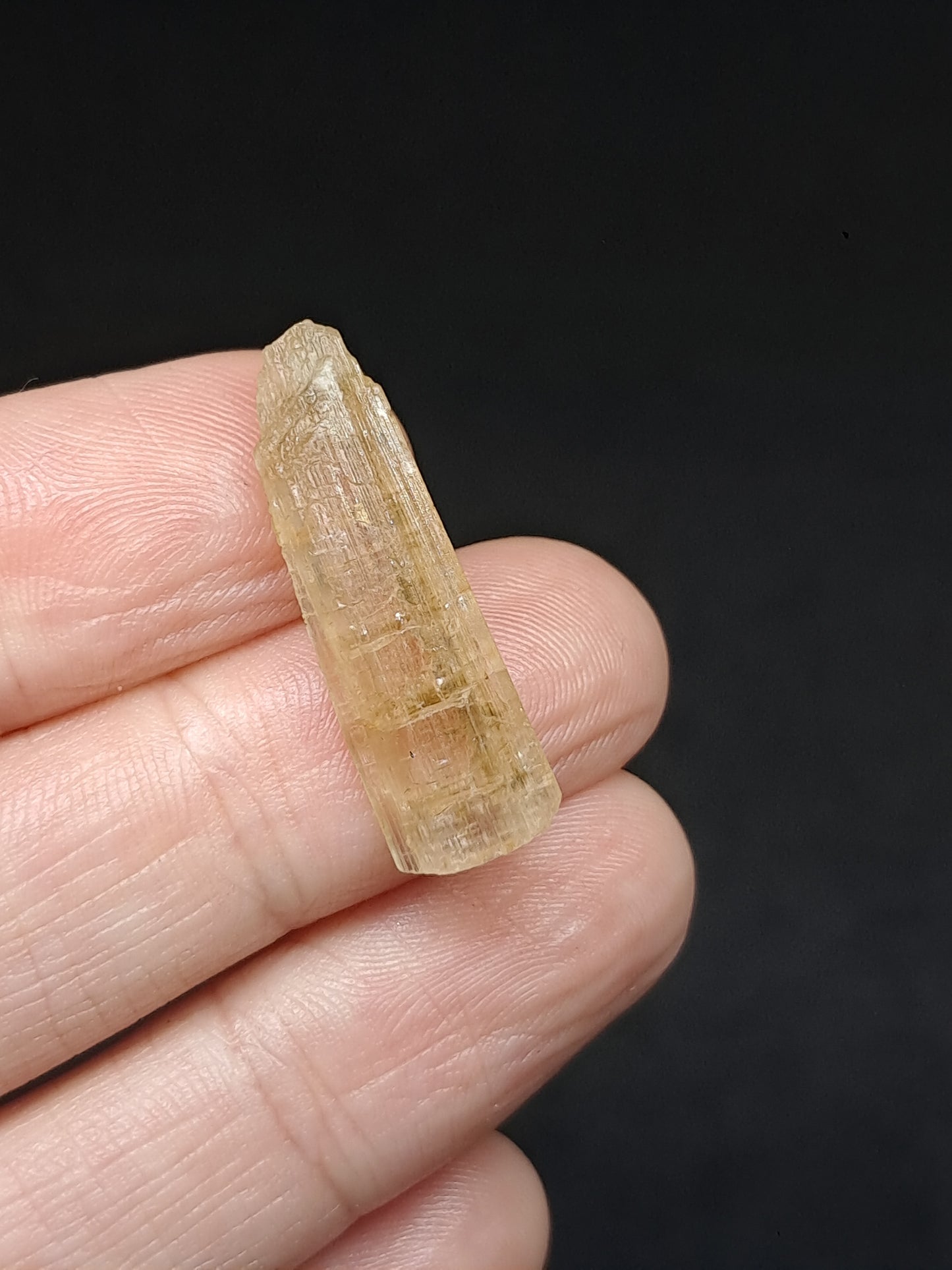 Scapolite Natural Crystal (Karur) UV Reactive | Rough Stone | Mineral Specimen #SCP15