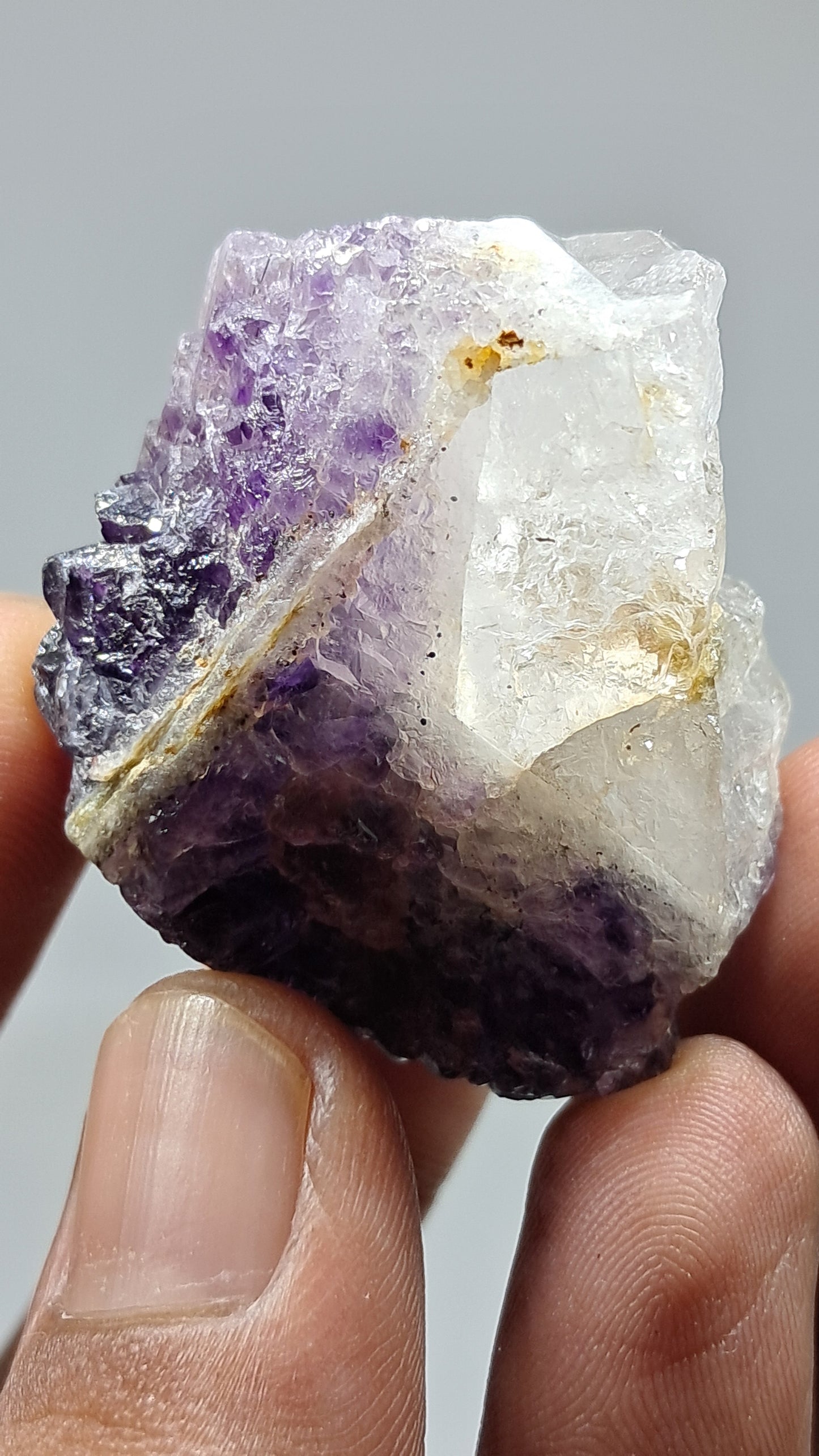 Amatista Elestial Morada Profunda | Inclusiones de Hematita Goethita Rutilo | Cristal Natural | Muestra Mineral #KA197