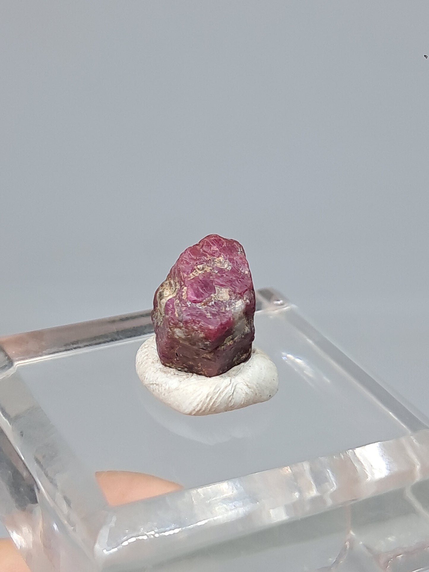 Cristal de rubí en bruto (Tamil Nadu) Piedra natural | Muestra de mineral #RB21