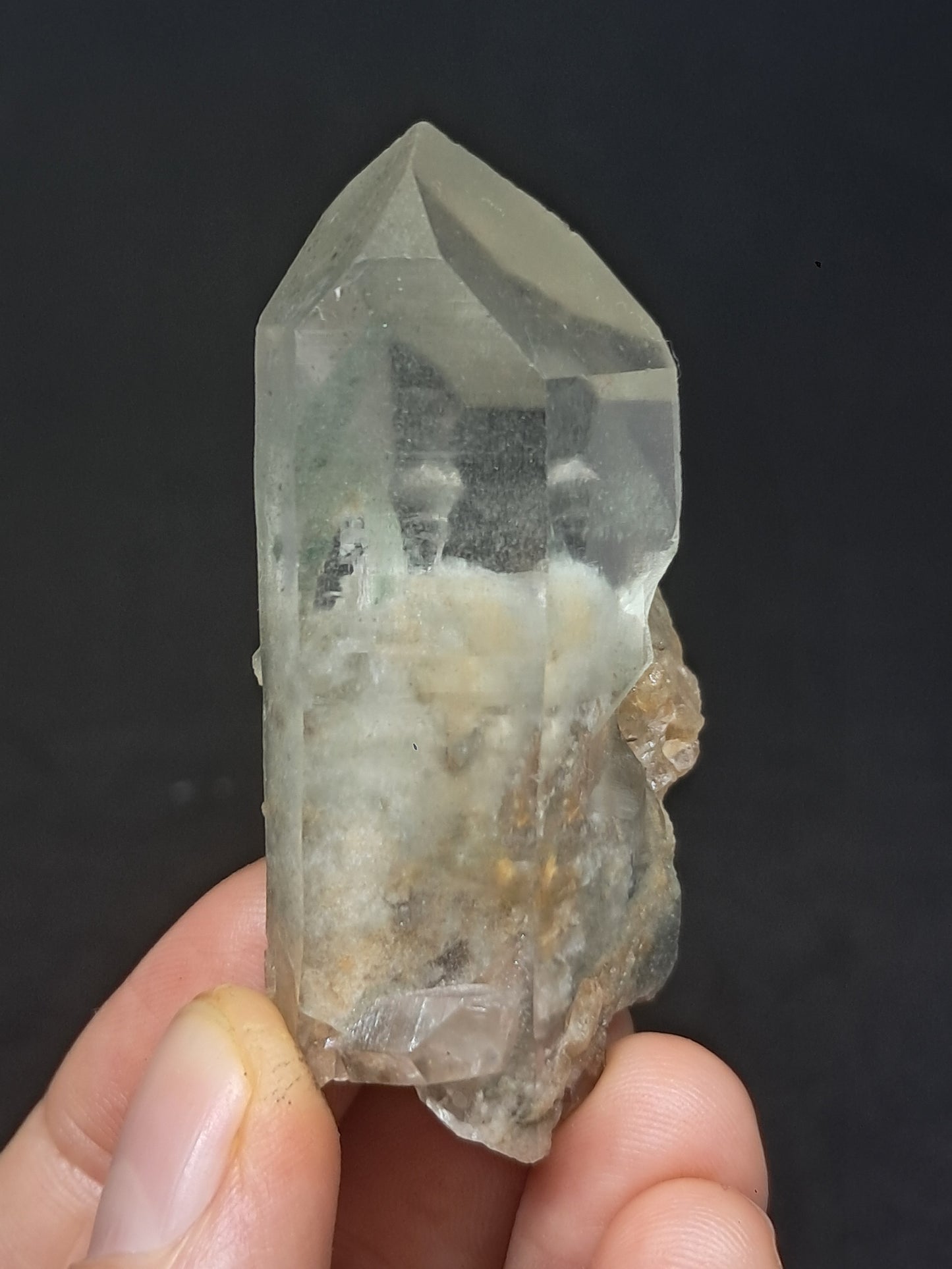 Punta natural de cuarzo fantasma de clorita (Kullu) | Cristal chamánico de jardín #CQ71