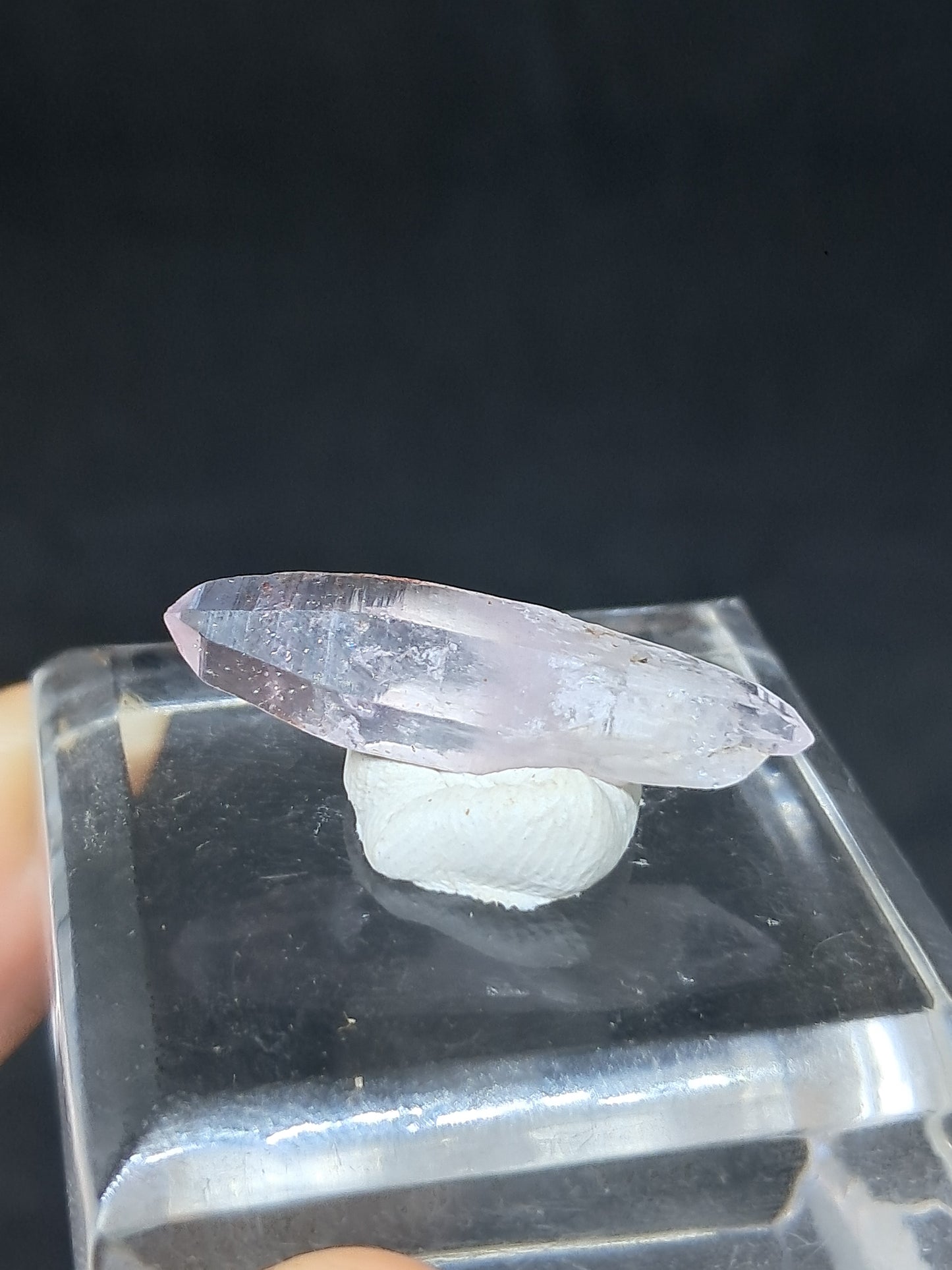 Punta Biterminada de Amatista de Veracruz con Inclusiones de Hematita (México) | Cristal Natural | Espécimen Mineral #VA58