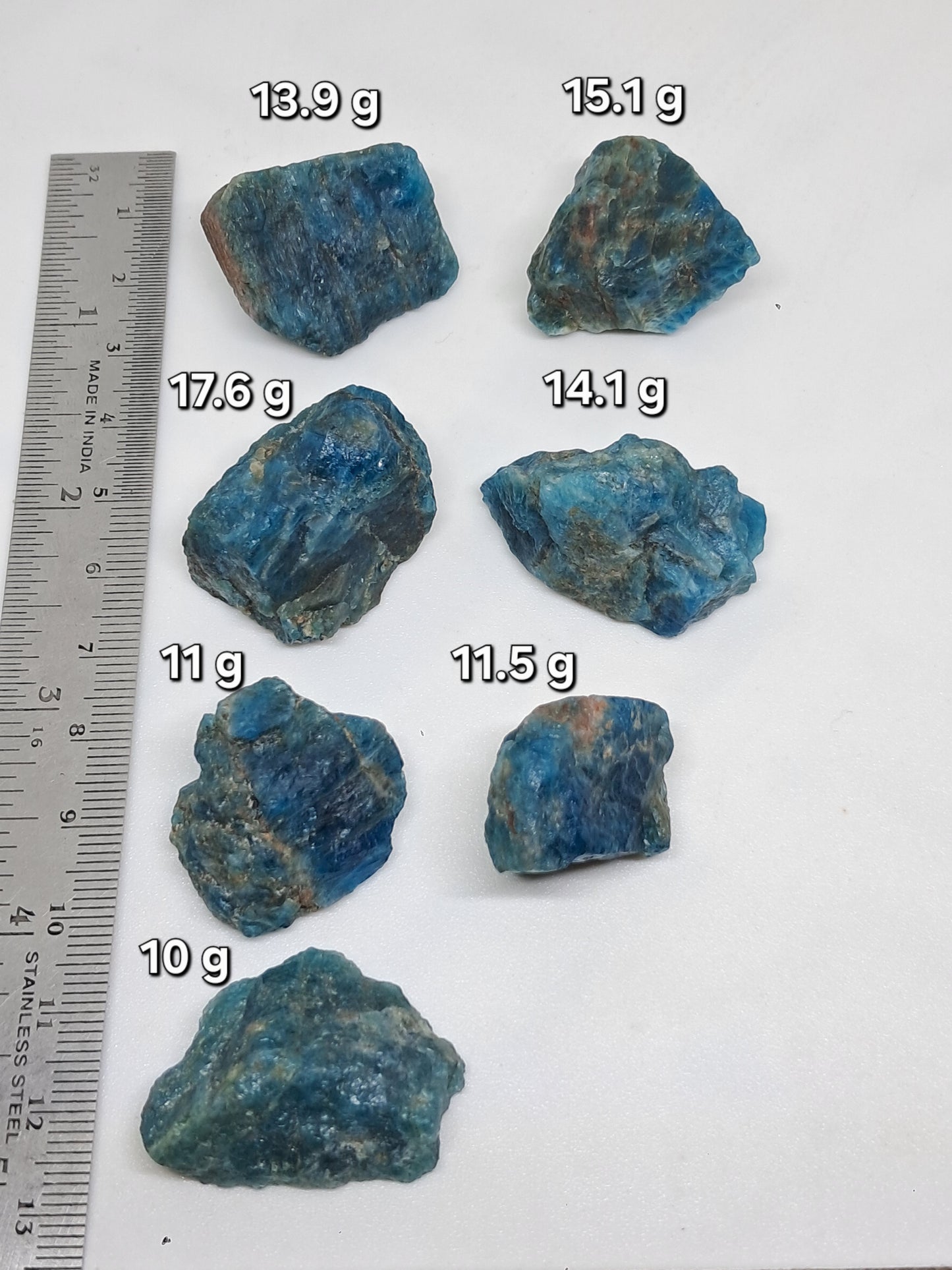 Apatita azul cristalina en bruto (Madagascar) Piedra natural n.° AP6