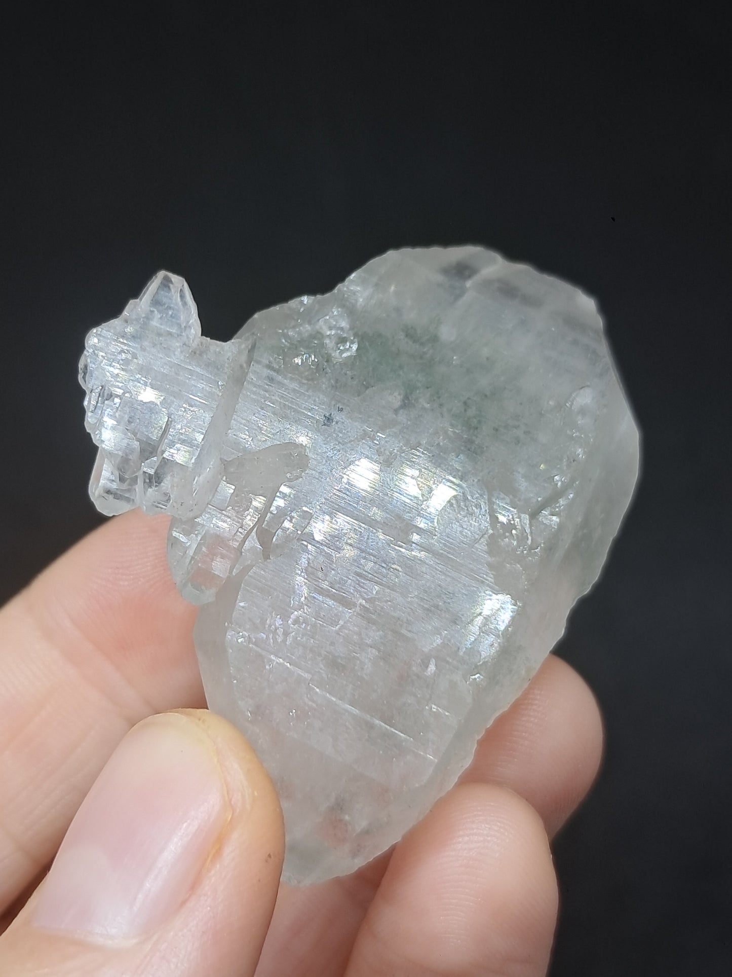 Punta natural de cuarzo fantasma de clorita (Karur) | Cristal chamánico de jardín #CQ67