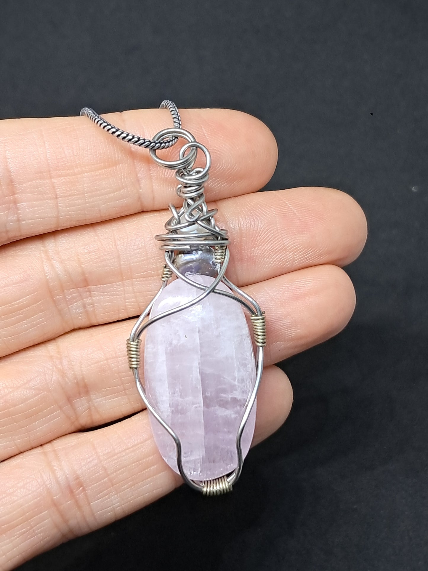 Kunzite and Pearls Pendant | Handcrafted Jewelry | Necklace | Unisex #JL39