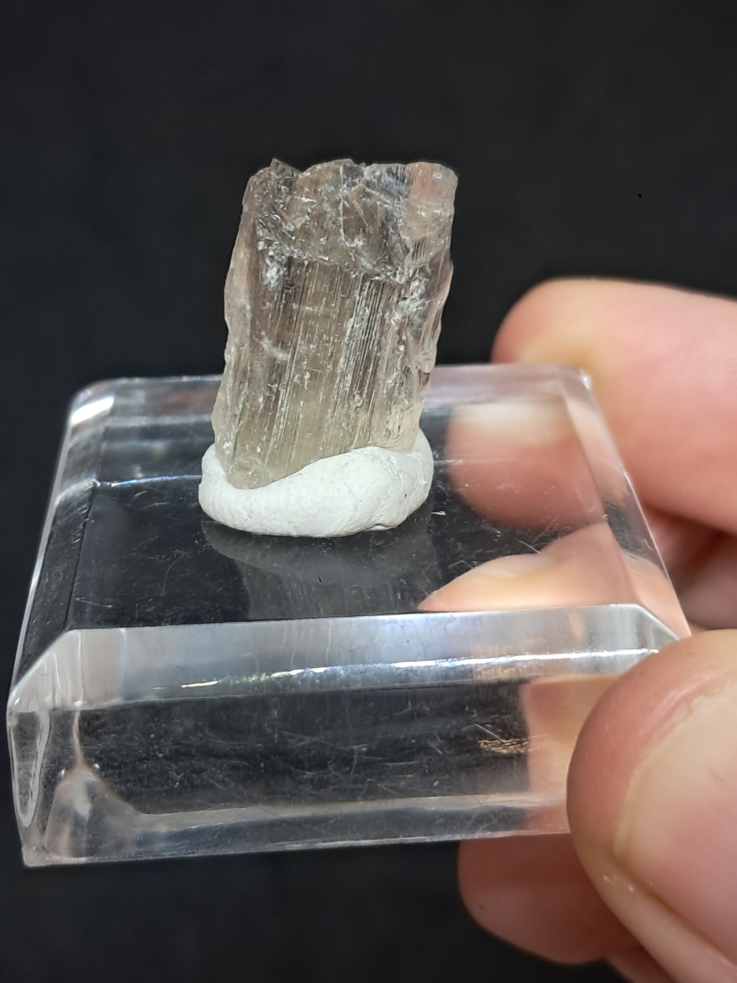 Fluorescent Scapolite Crystal (Karur) UV Reactive | Rough Stone | Natural Mineral Specimen #SCP22