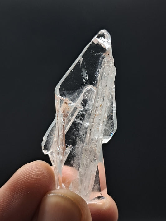 Punta natural de cuarzo superclaro Faden (Santander, Colombia) | Ejemplar mineral n.° COQ16