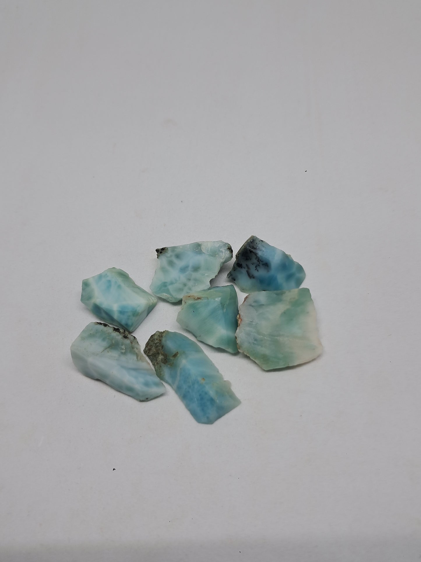 Juego de 7 chips pequeños de larimar (República Dominicana) en bruto | Rocas naturales n.° LM20