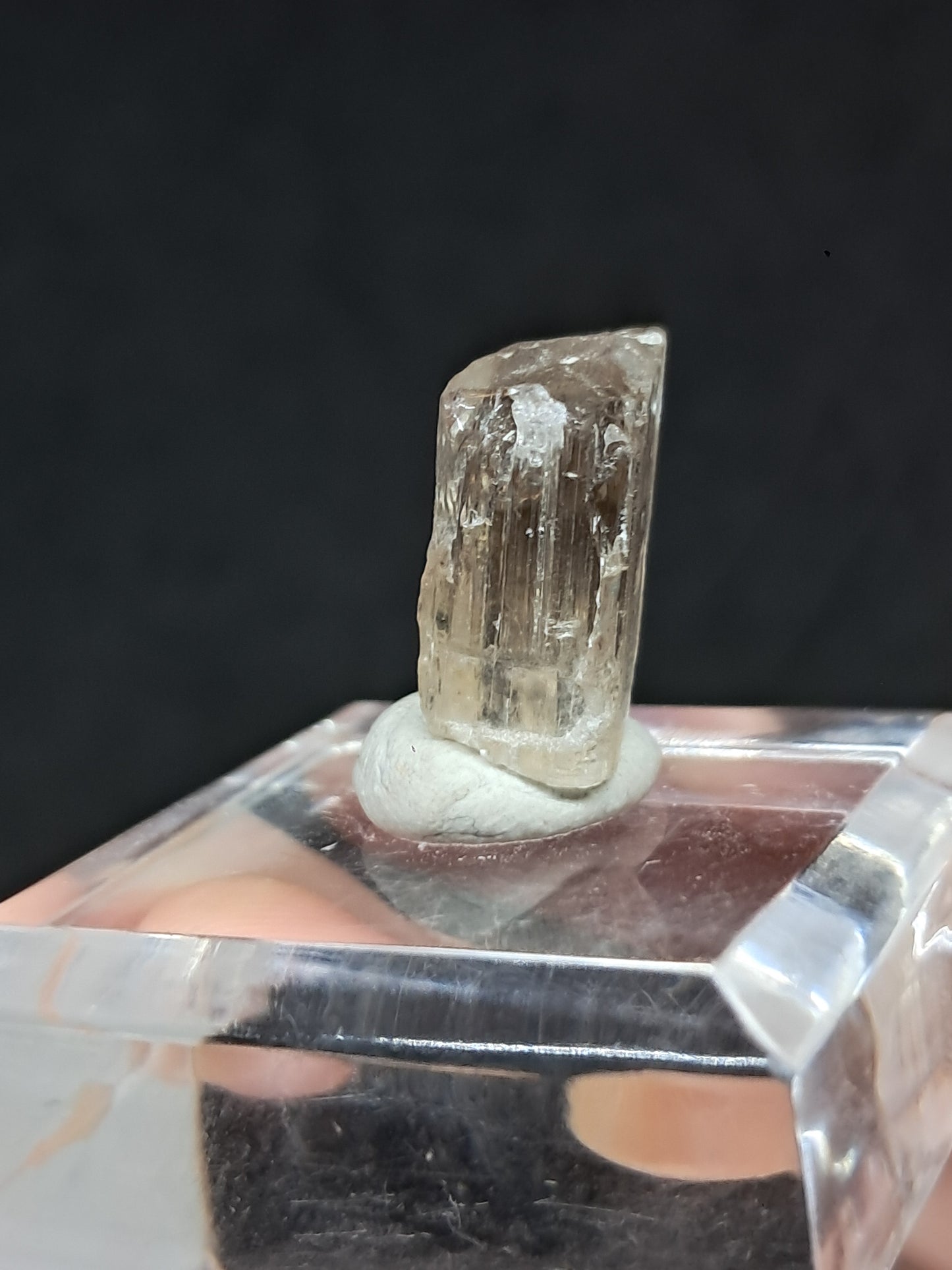Fluorescent Scapolite Crystal (Karur) UV Reactive | Rough Stone | Natural Mineral Specimen #SCP21