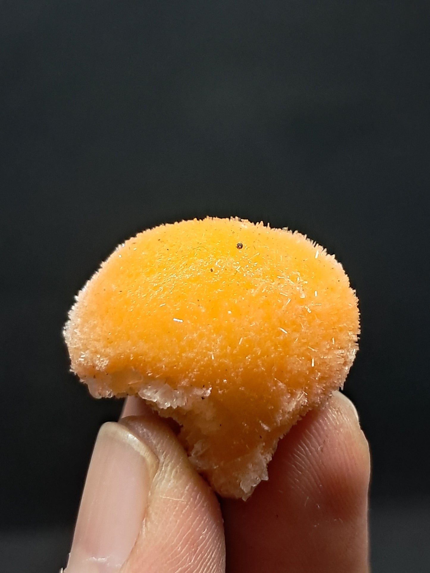 Muestra de mineral de Thomsonita con mesolita (Madhya Pradesh) | Zeolita n.° THM8