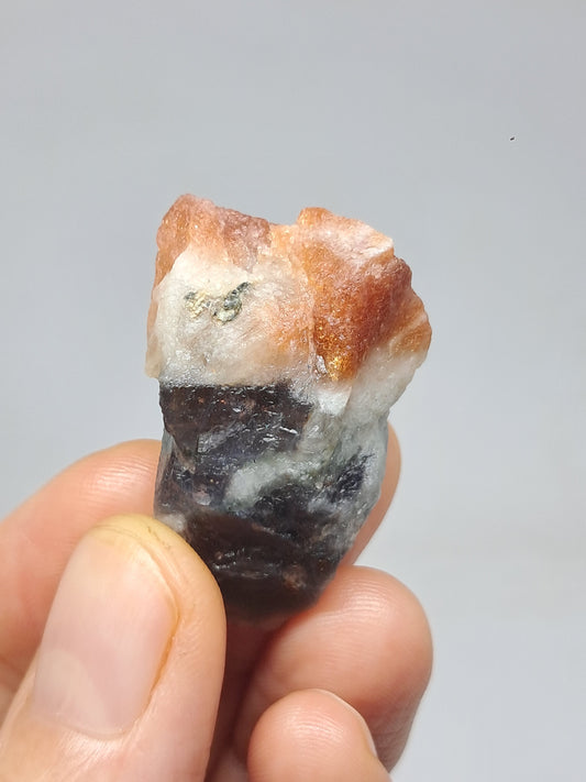 Sunstone w/ Iolite (Tamil Nadu) Rough Stone | Natural Crystal | Mineral Specimen #SI18