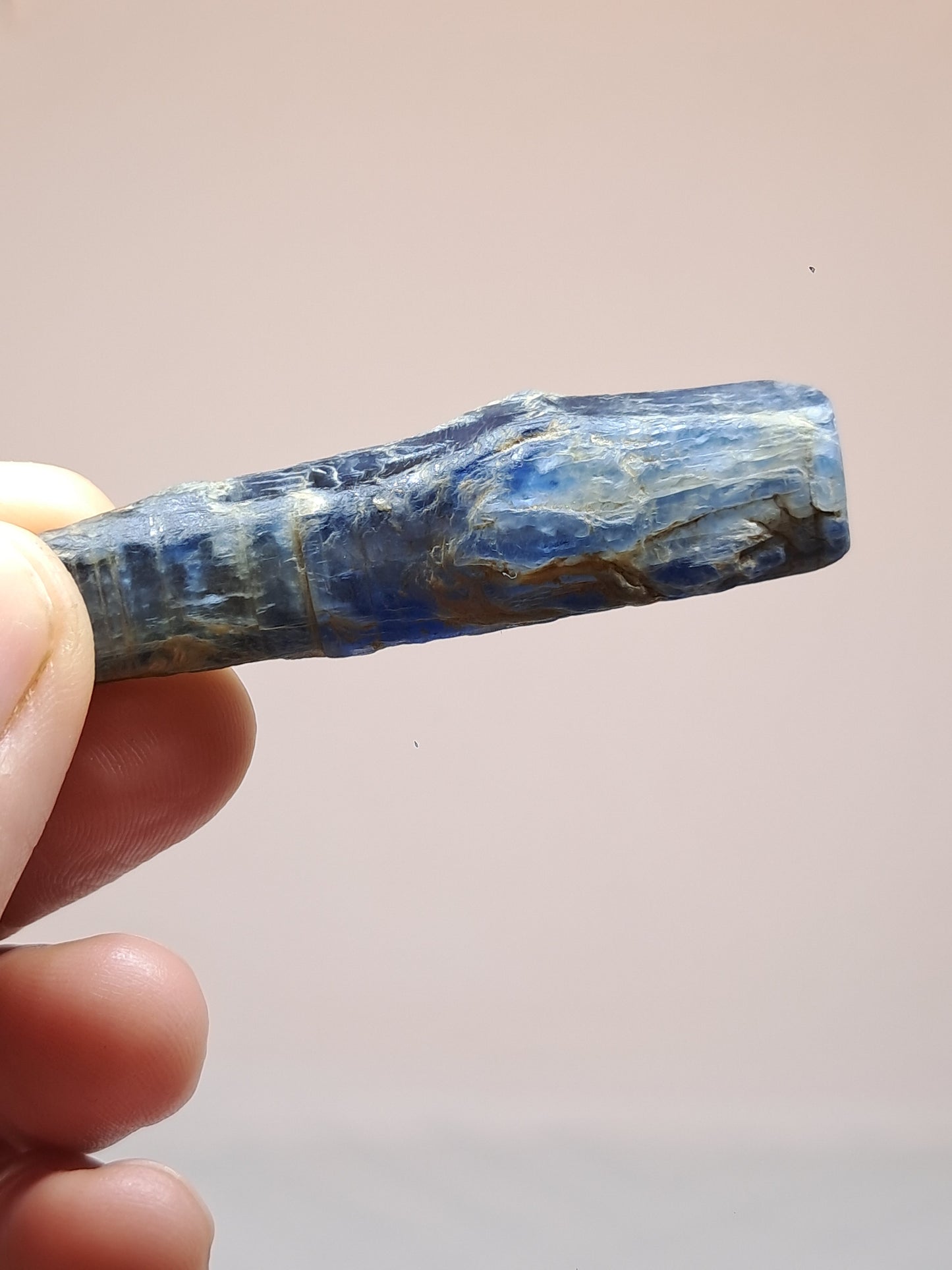 Piedra natural cianita azul (Nepal) n.° KY24