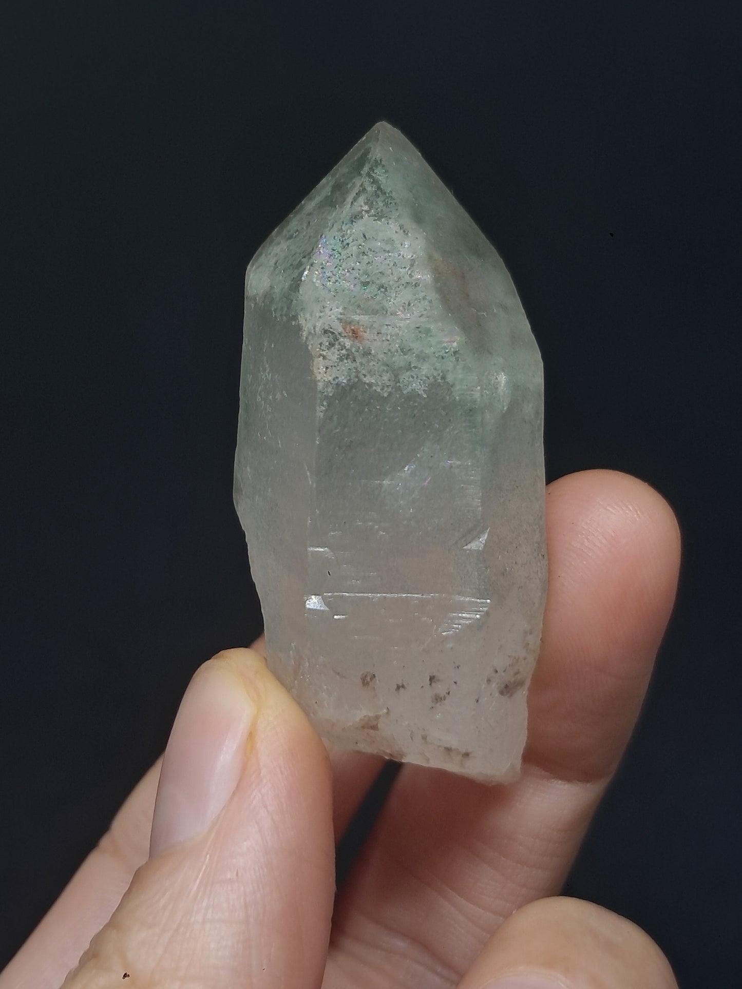 Punta Natural de Cuarzo Fantasma de Clorita (Kullu) | Cristal Chamánico de Jardín #CQ73