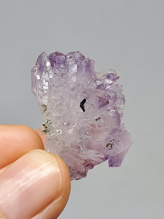 Amatista Elestial (Karur) | Cúmulo de cristales en bruto | Piedra natural | Ejemplar mineral n.° KA129