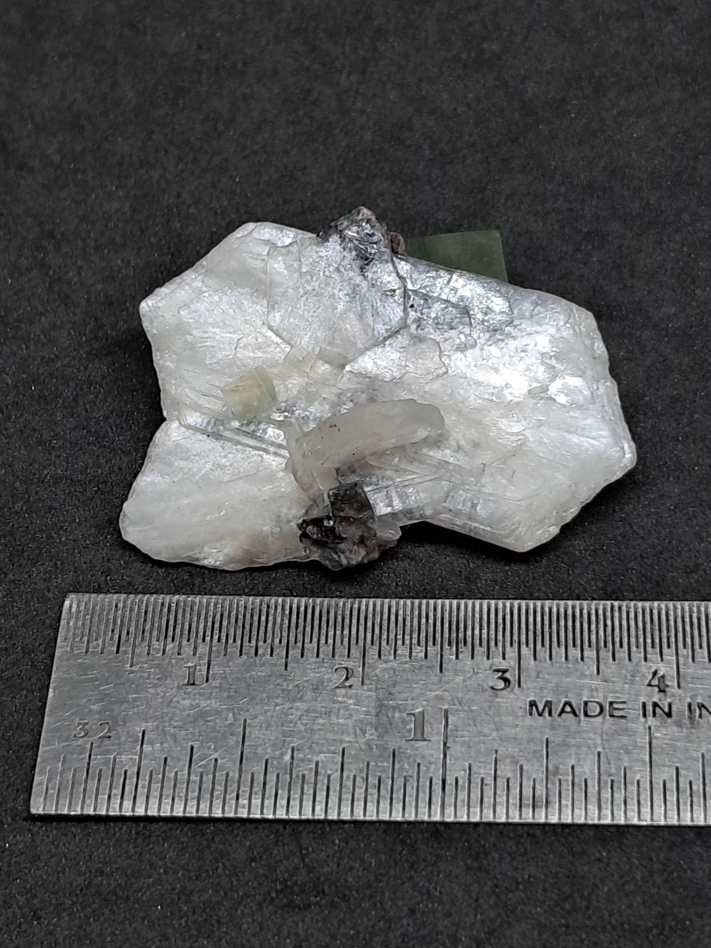 Apofilita Verde con Estilbita (Fluorapofilita) (Ajanta) Cristal Natural | Muestra Mineral #GA35