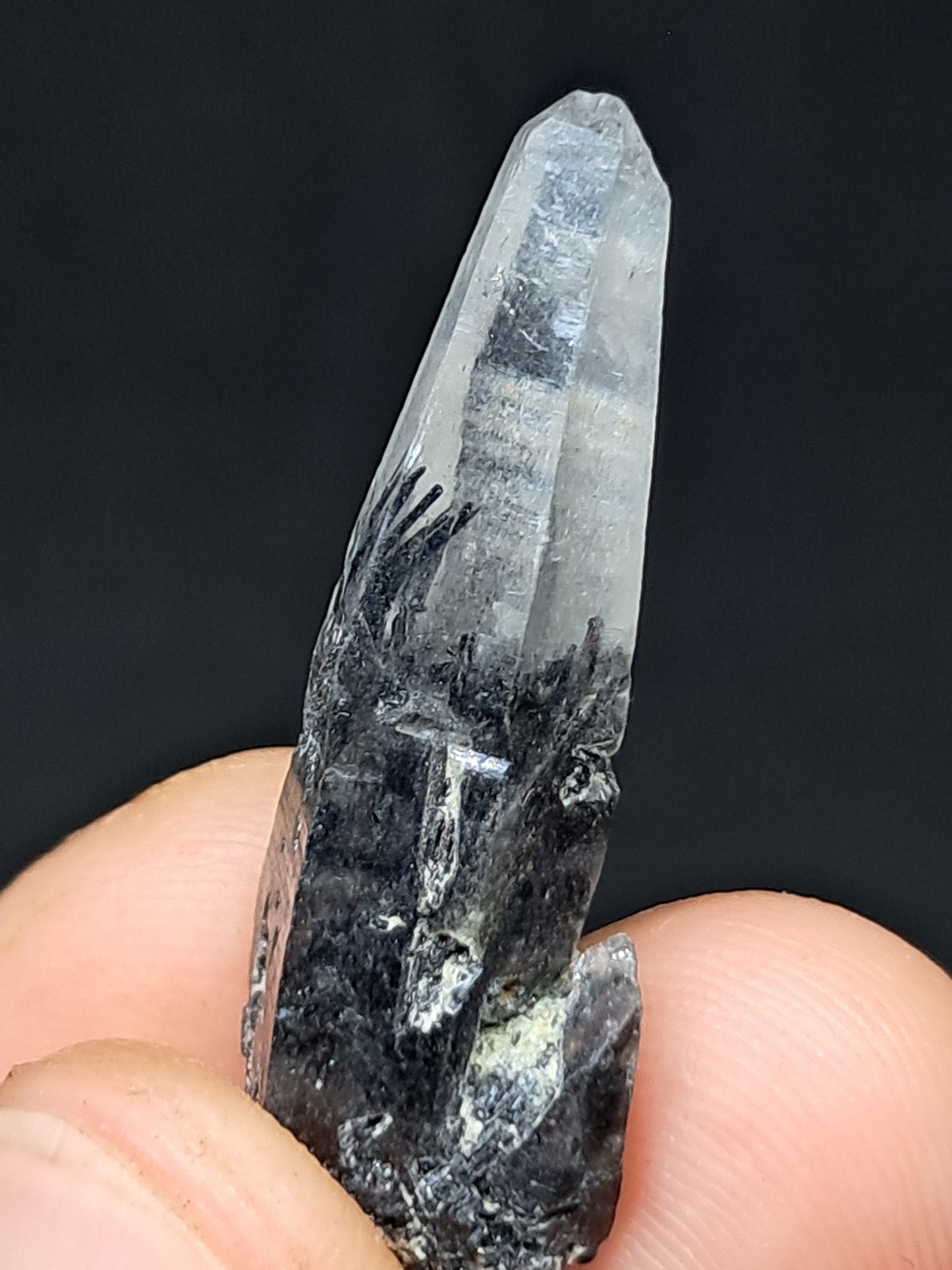 Punta de Cuarzo Turmalinado (Karur) Cristal Natural | Espécimen Mineral #TQ36