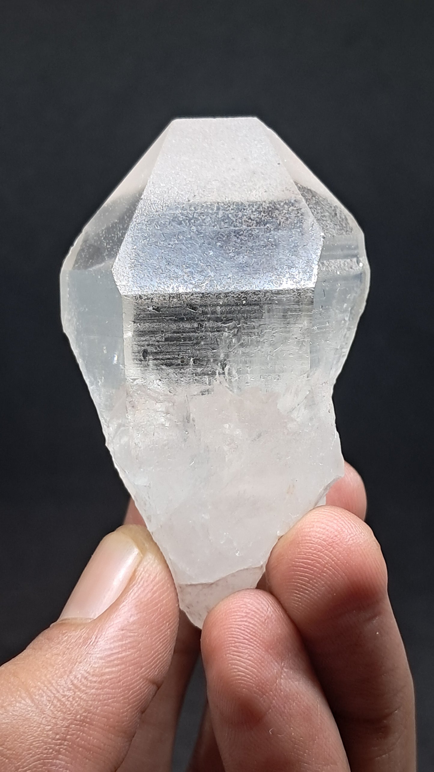 Cuarzo del Himalaya con terminación plana | Cristal natural | Ejemplar mineral n.° CH80
