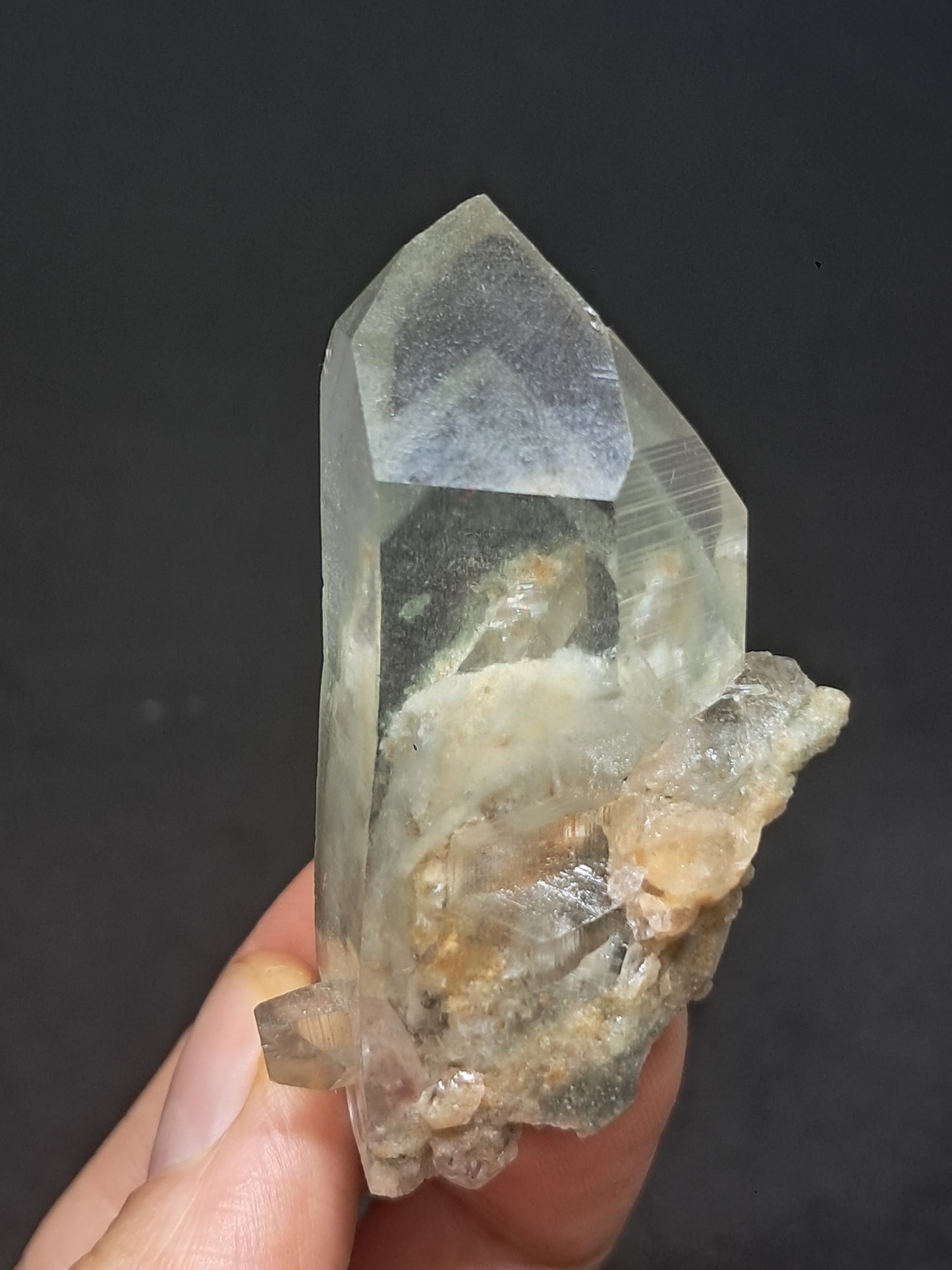 Punta natural de cuarzo fantasma de clorita (Kullu) | Cristal chamánico de jardín #CQ71