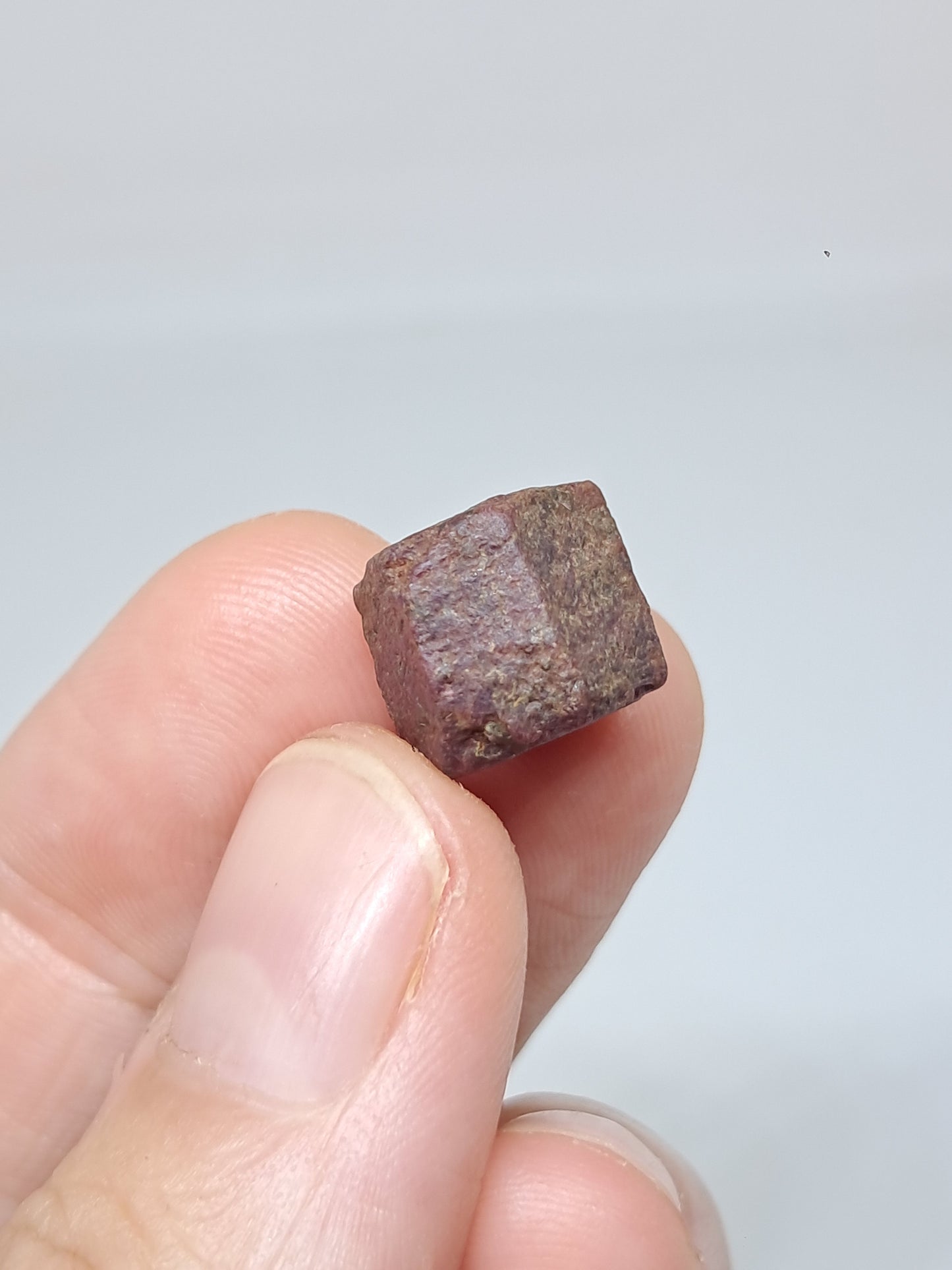 Cristal de rubí en bruto (Tamil Nadu) Piedra natural | Muestra mineral #RB24