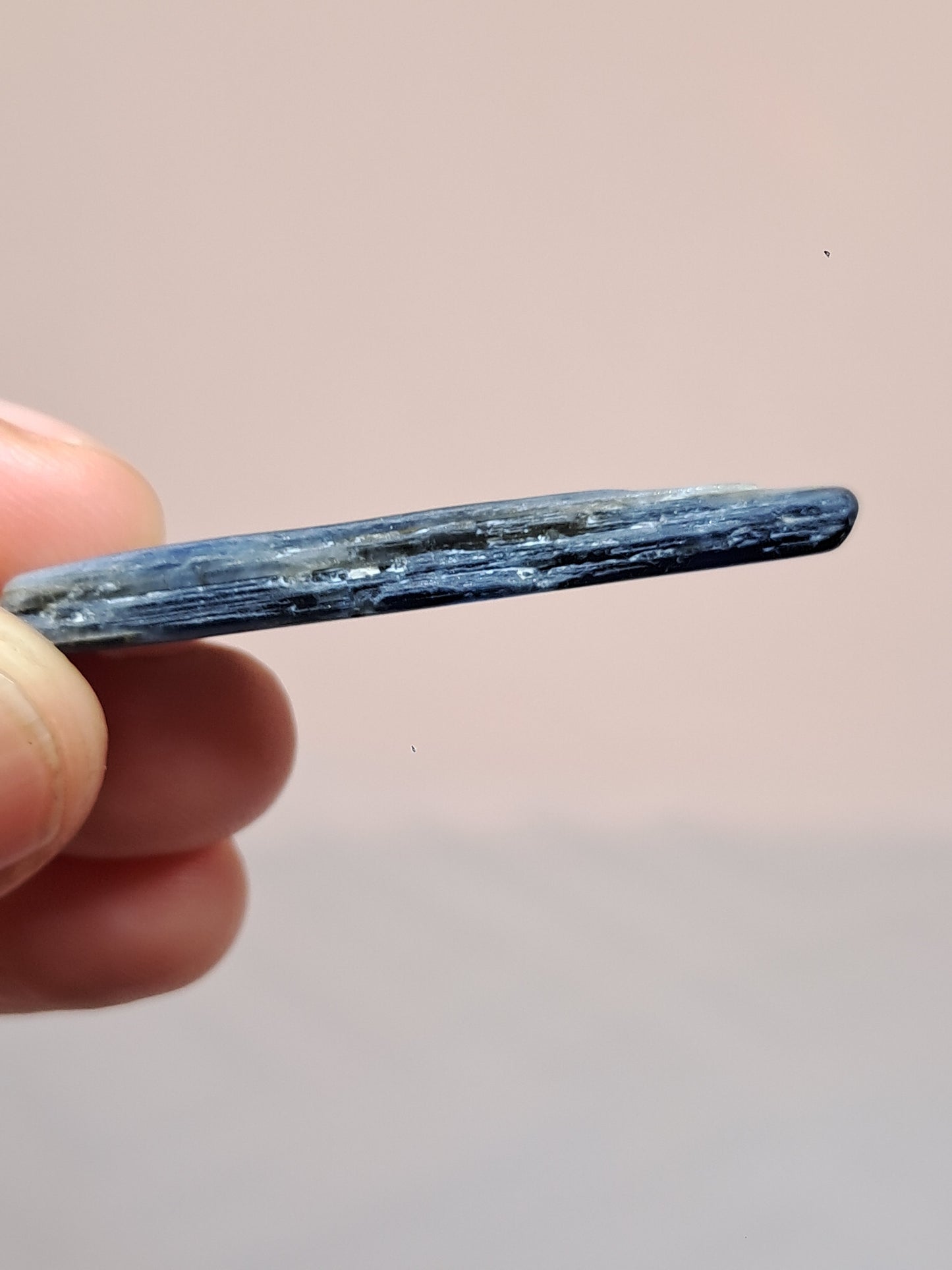 Piedra natural cianita azul (Nepal) n.° KY22