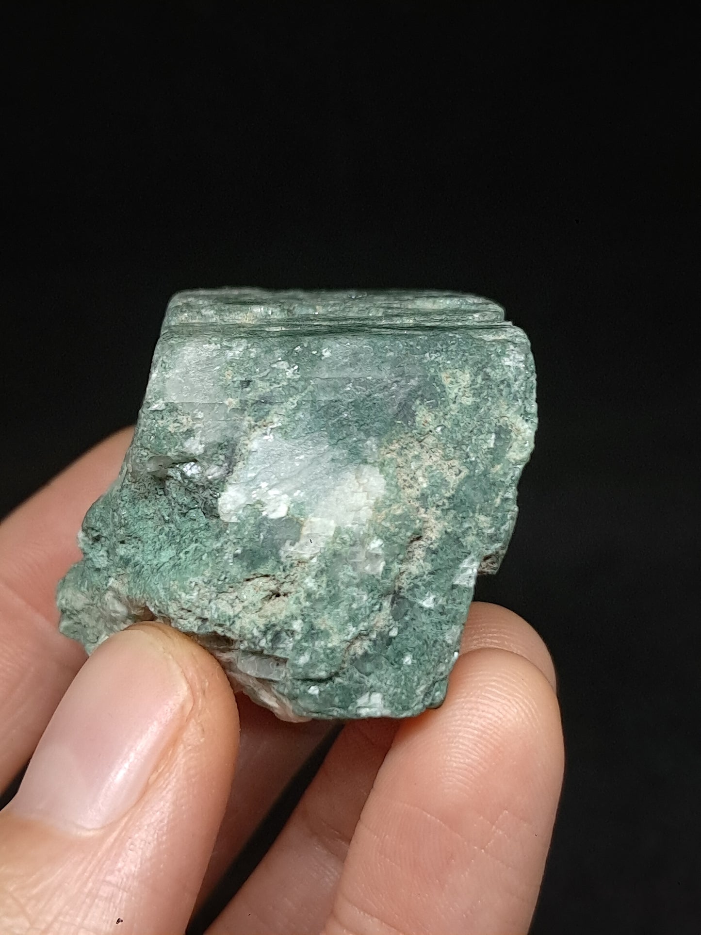 Calcita blanca (Sri Lanka) en bruto | Cristal natural | Ejemplar mineral n.° CA11