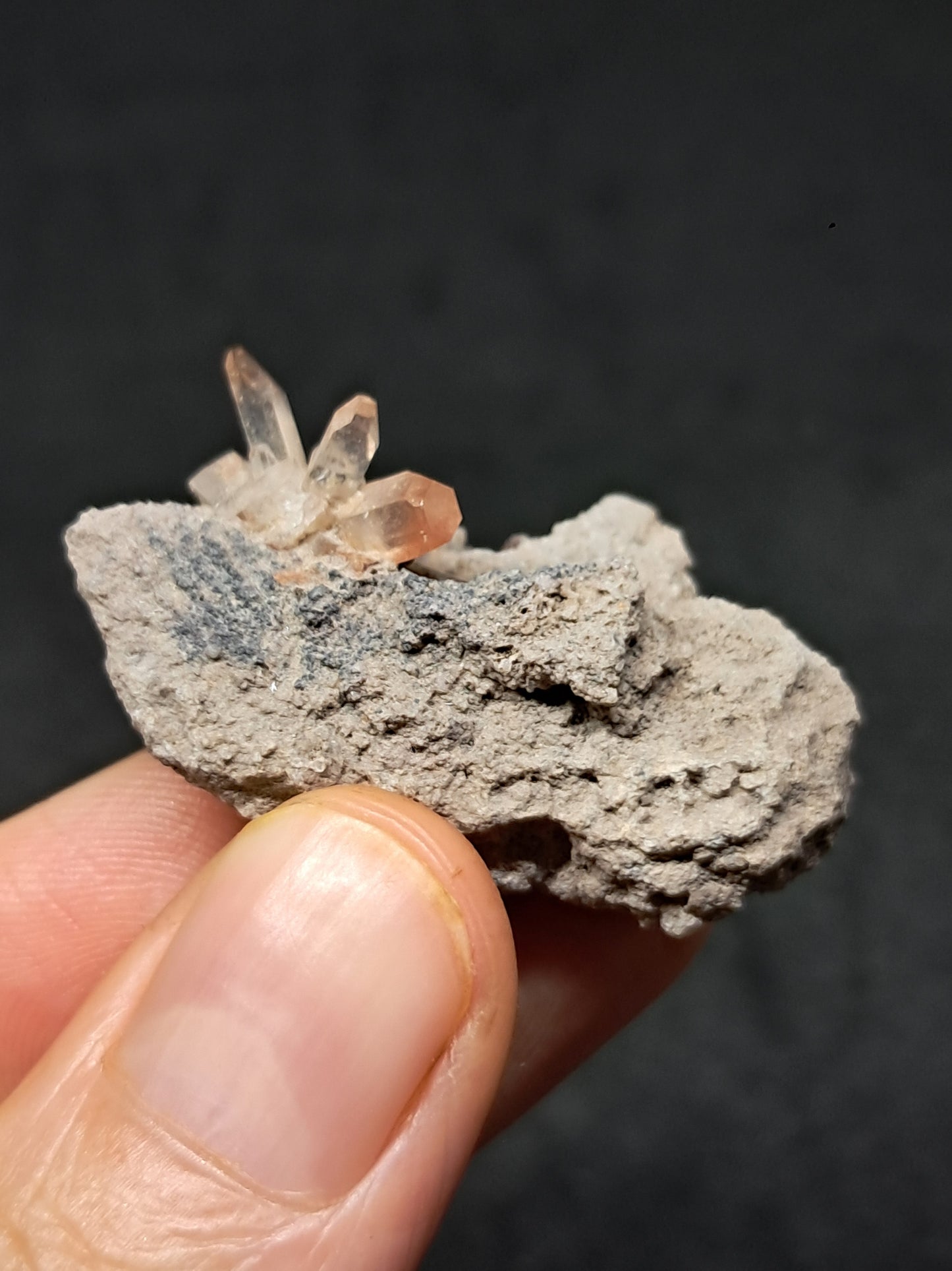 Cristales de topacio natural en matriz (México), piedra preciosa rara | Ejemplar mineral n.° TPZ11