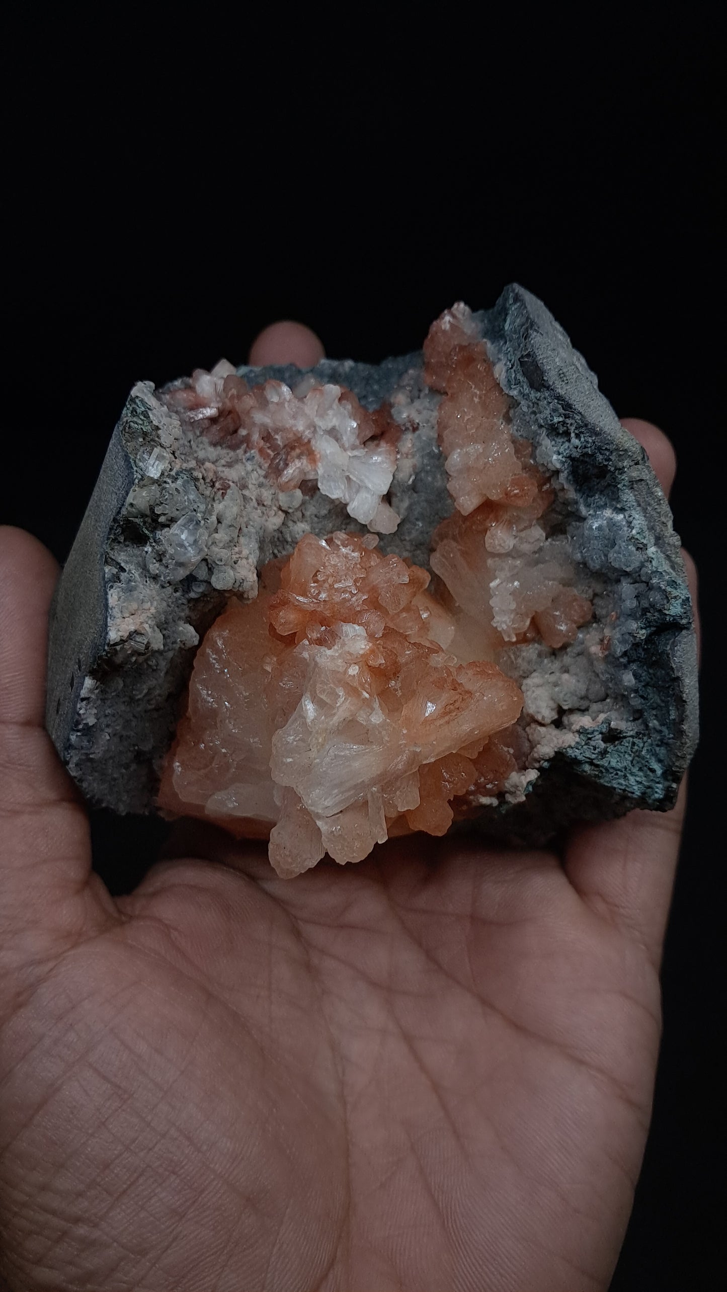 Peach Stilbite-Ca In Basalt (Ajanta) | Large Bow, Fan & Sheaf Crystal Aggregates | Self-standing #ZL29