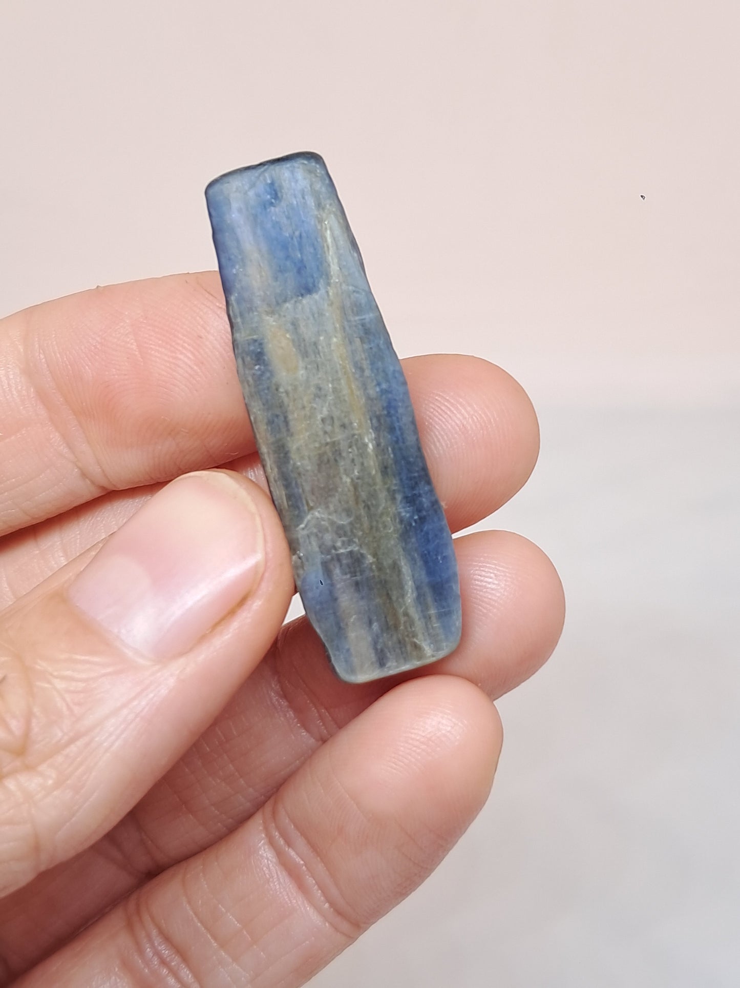 Piedra natural cianita azul (Nepal) n.° KY22