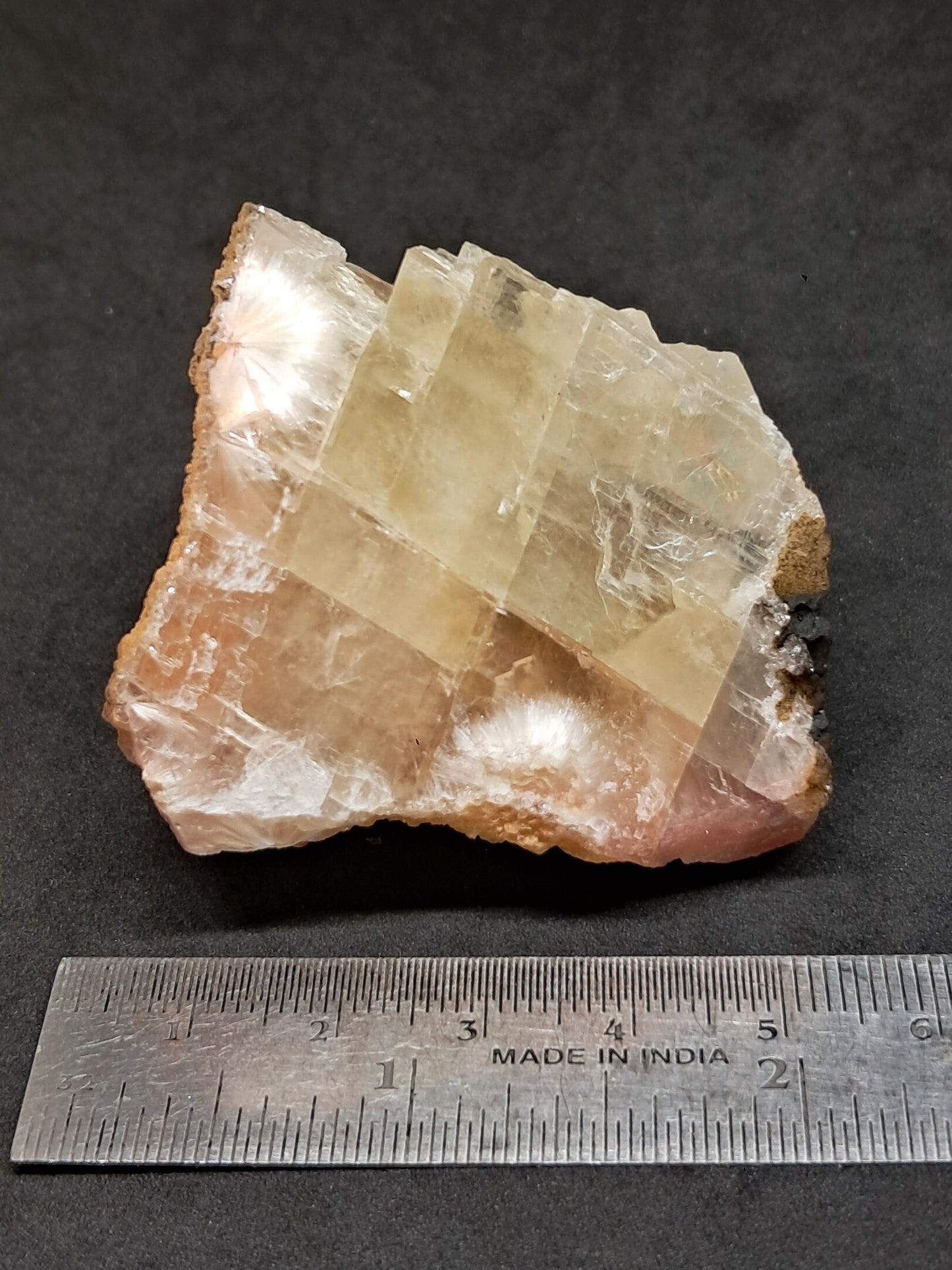 Calcita rojiza/rosa con mesolita *Hallazgo raro* (Pithampur) Cristal natural | Piedra en bruto | Espécimen mineral #CA36