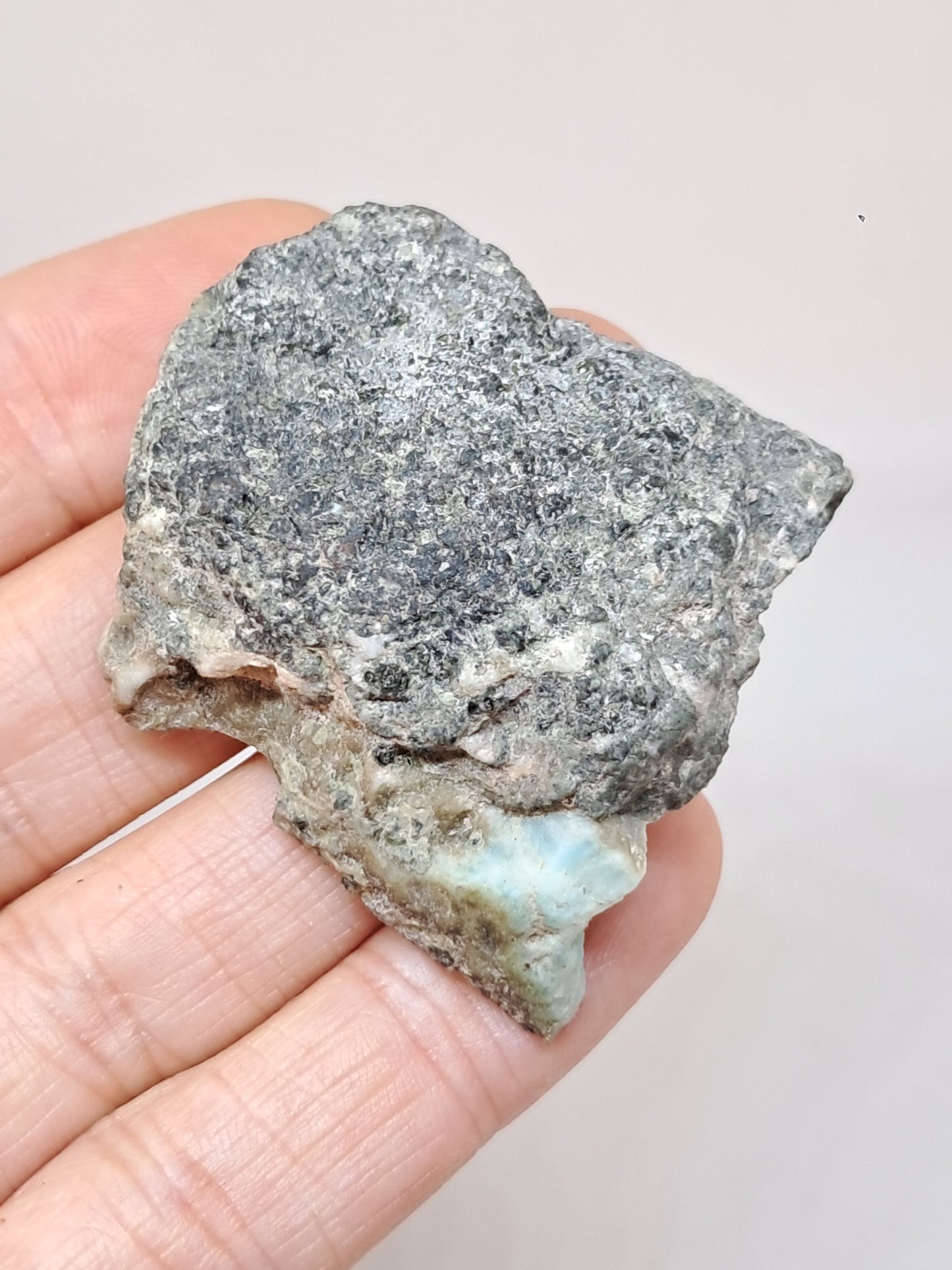 Larimar en bruto (República Dominicana) | Roca natural n.° LM35