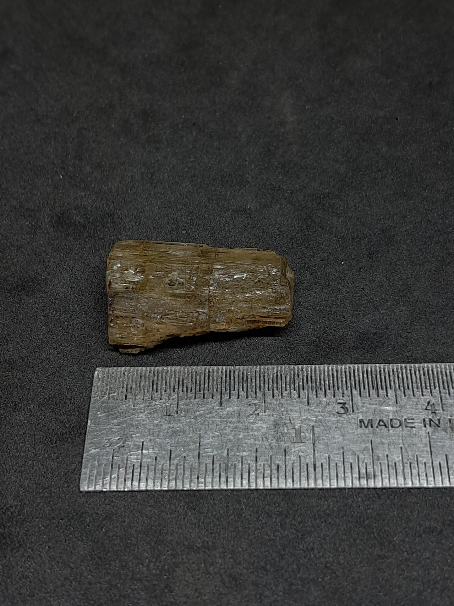 Scapolite Crystal (Karur) UV Reactive | Rough Stone | Natural Mineral Specimen #SCP16