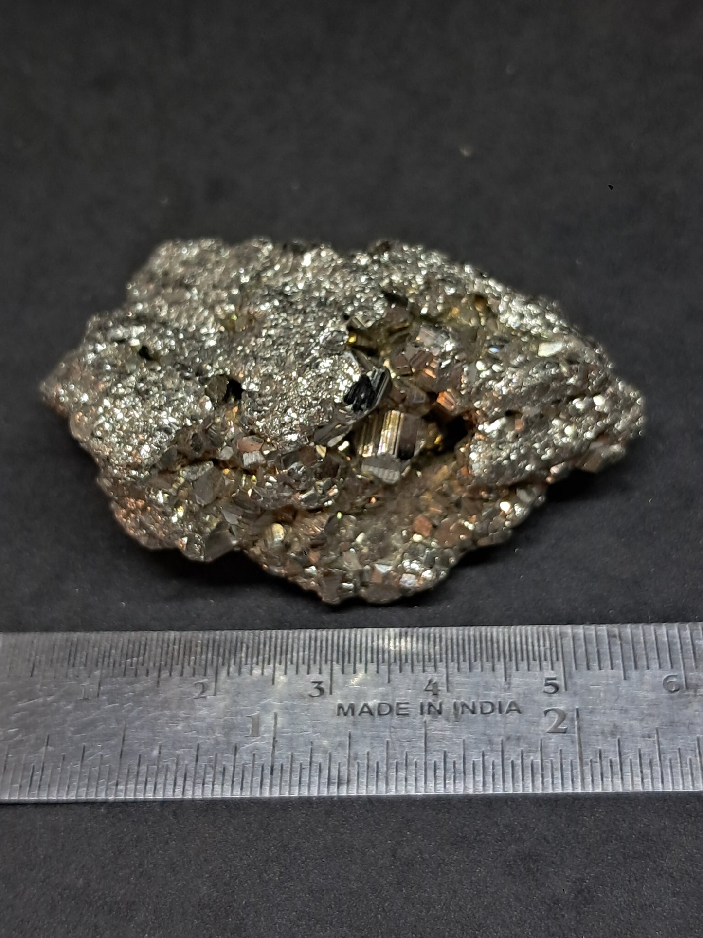 Pirita en bruto (Perú) Drusa natural | Ejemplar mineral | Rocas y cristales #PR30