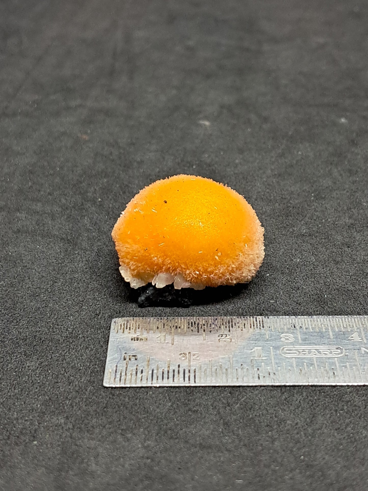 Muestra de mineral de Thomsonita con mesolita (Madhya Pradesh) | Zeolita n.° THM8