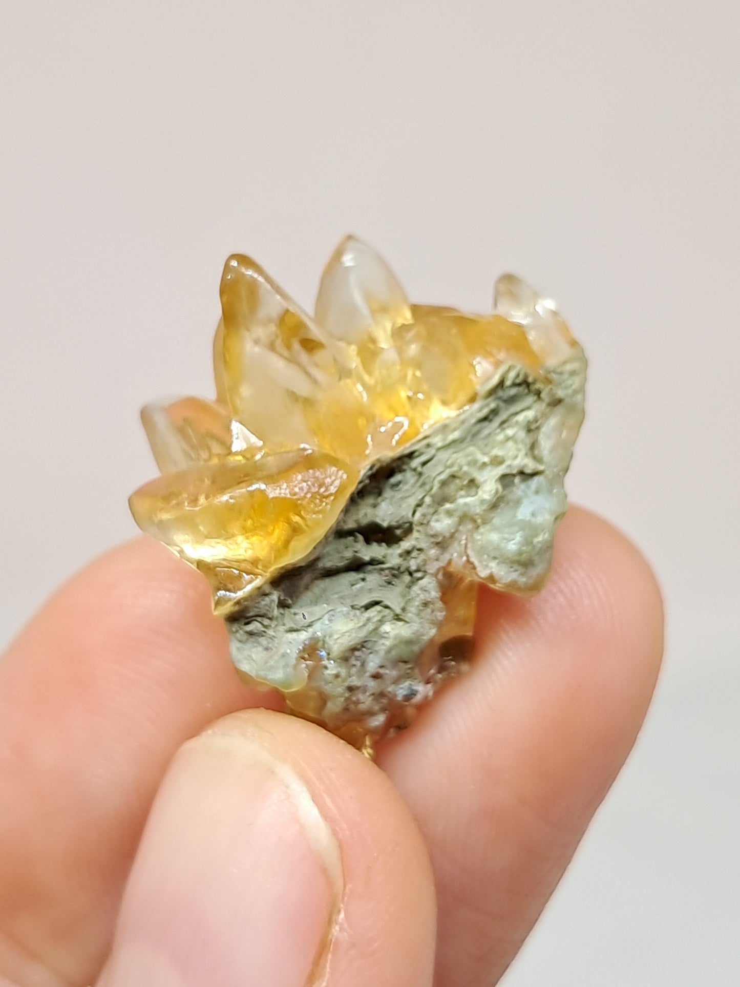 Calcita amarilla miel (Maharashtra) Formación de diente de perro | Cristal natural | Ejemplar mineral n.° CA23