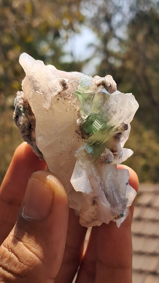 Apofilita Verde (Fluorapofilita) con Estilbita sobre Matriz de Calcedonia Botroidal (Ajanta) Cristal Natural | Muestra de Mineral #GA19