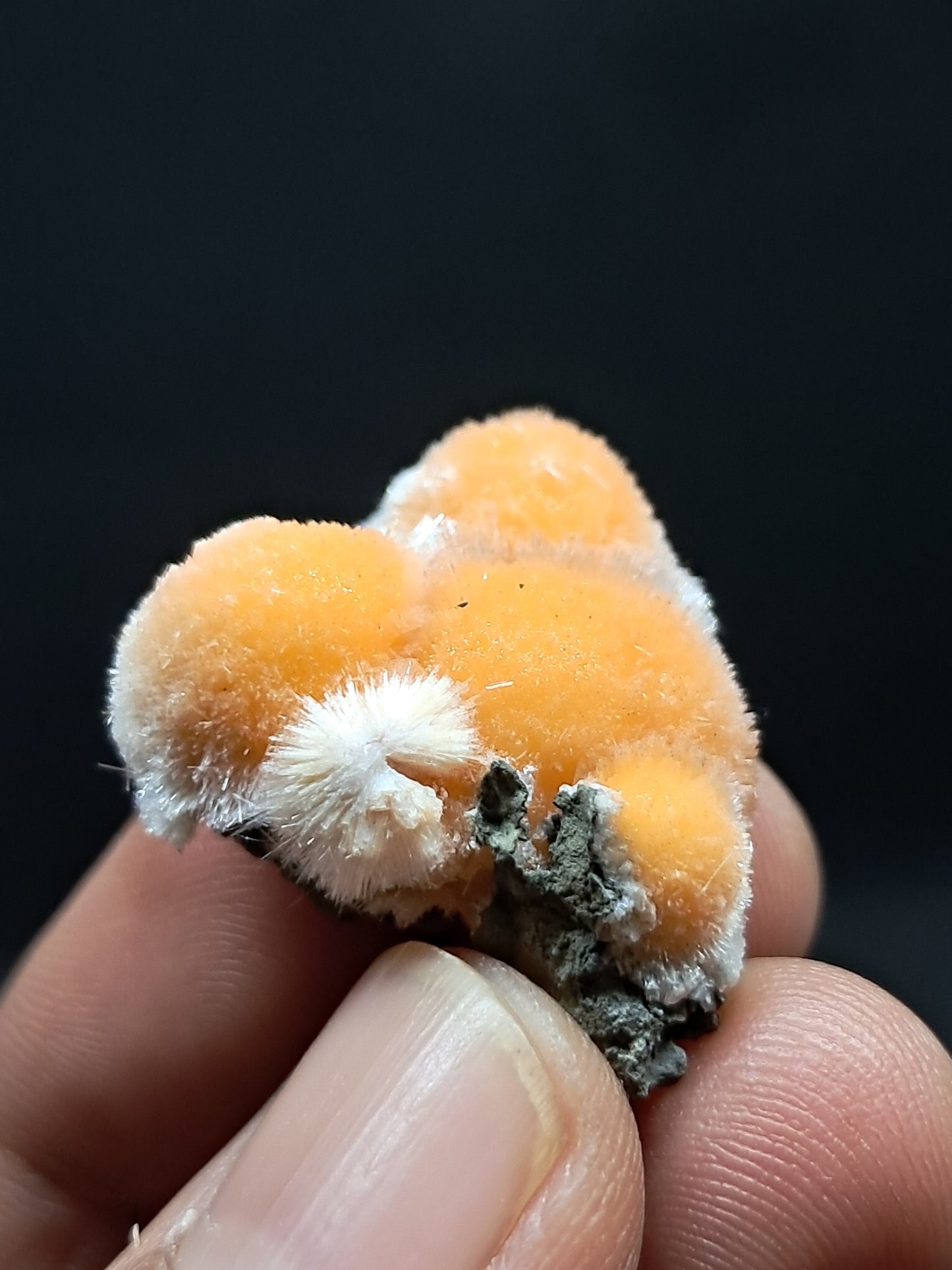 Muestra de mineral de Thomsonita con mesolita (Madhya Pradesh) | Zeolita n.° THM2